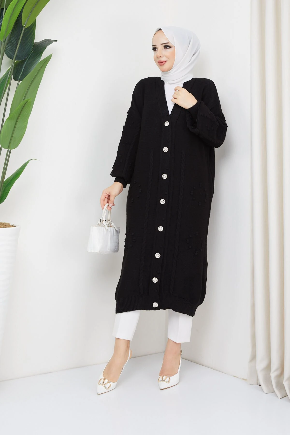 Kadın Saç Örgülü Desenli Düğmeli Triko Hırka