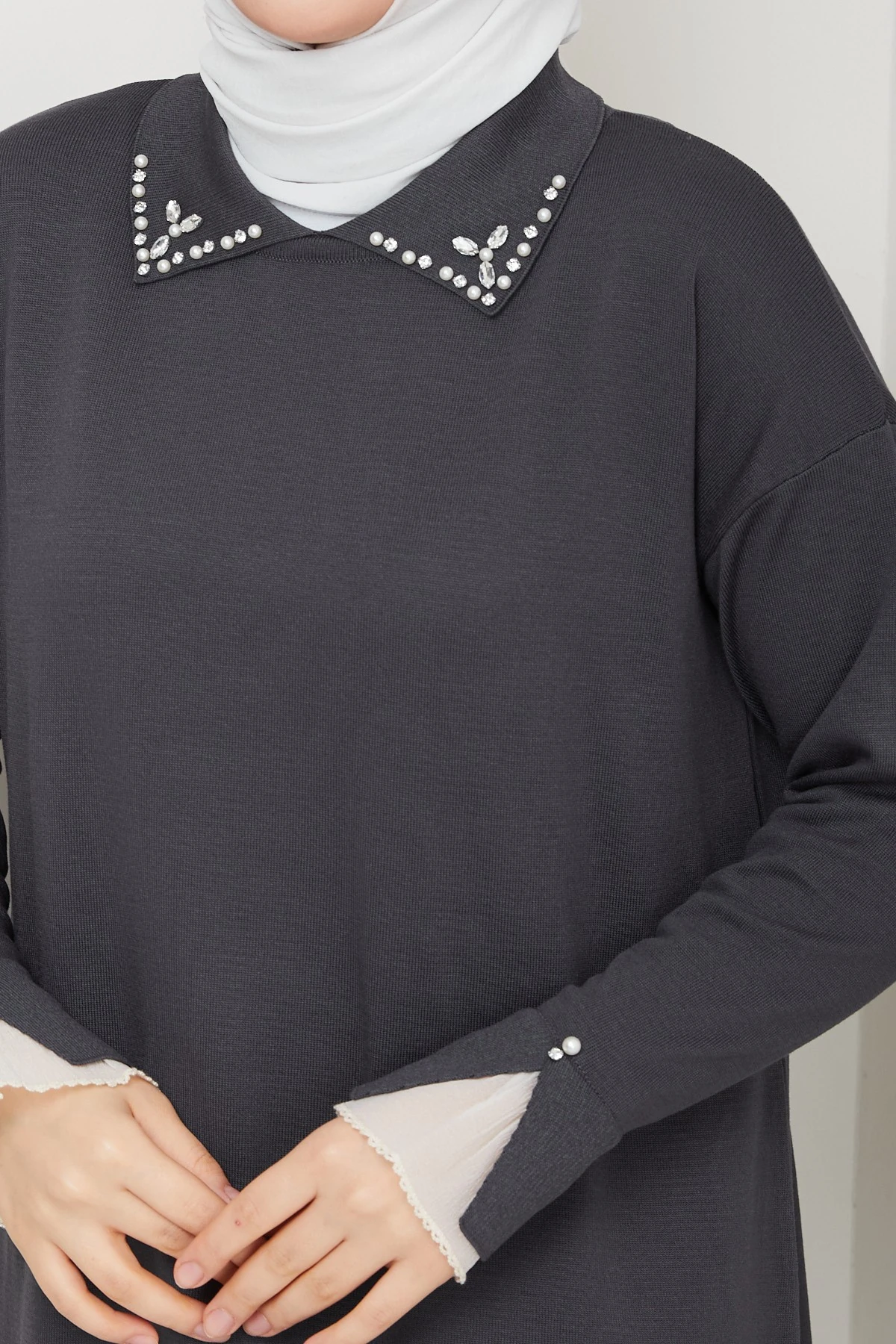 Kadın Kol Ağzı Dantel Detaylı Merserize Triko Tunik