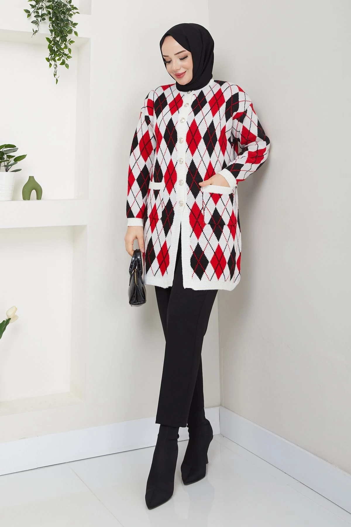 Kadın Kareli Cepli Düğme Kapamalı Triko Hırka