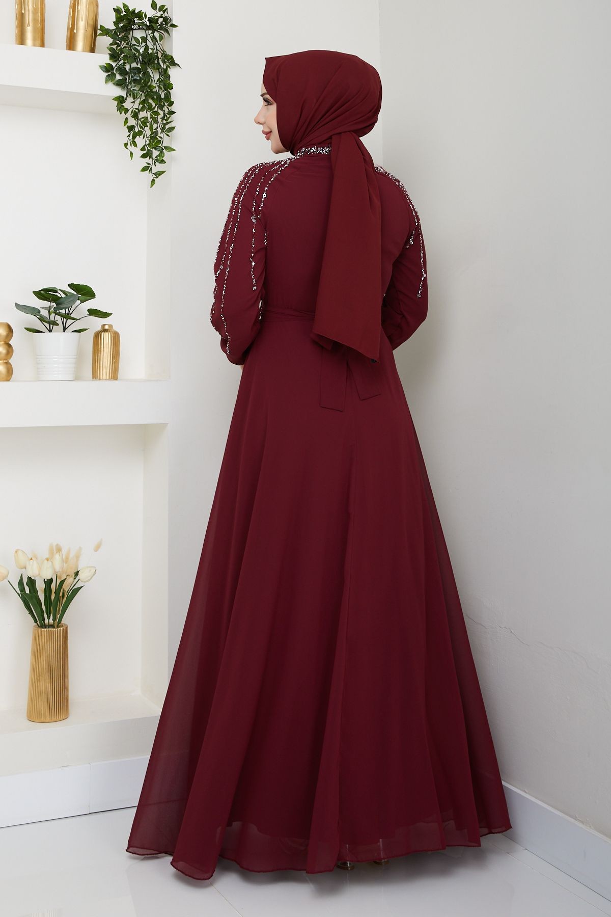 Kadın Kolu Taşlı Astarlı Şifon Elbise