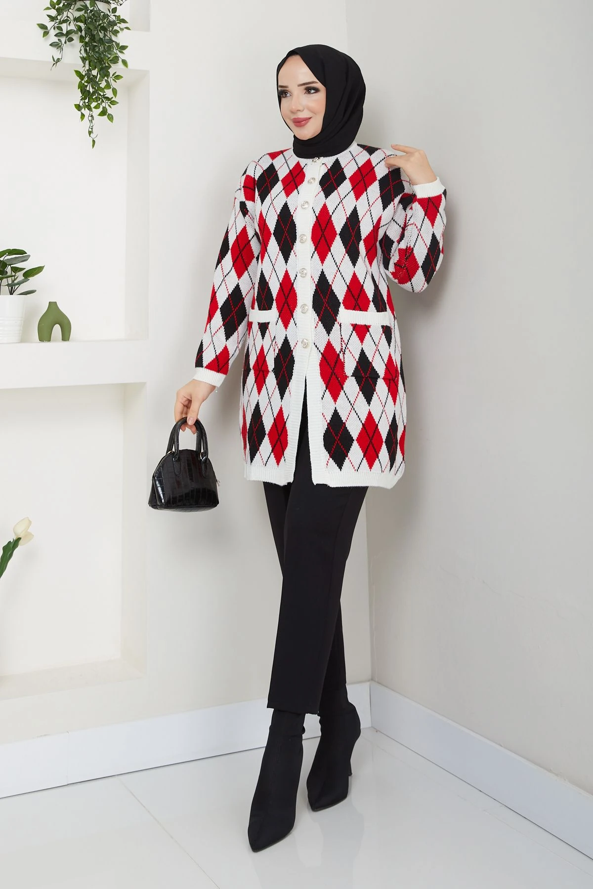 Kadın Kareli Cepli Düğme Kapamalı Triko Hırka