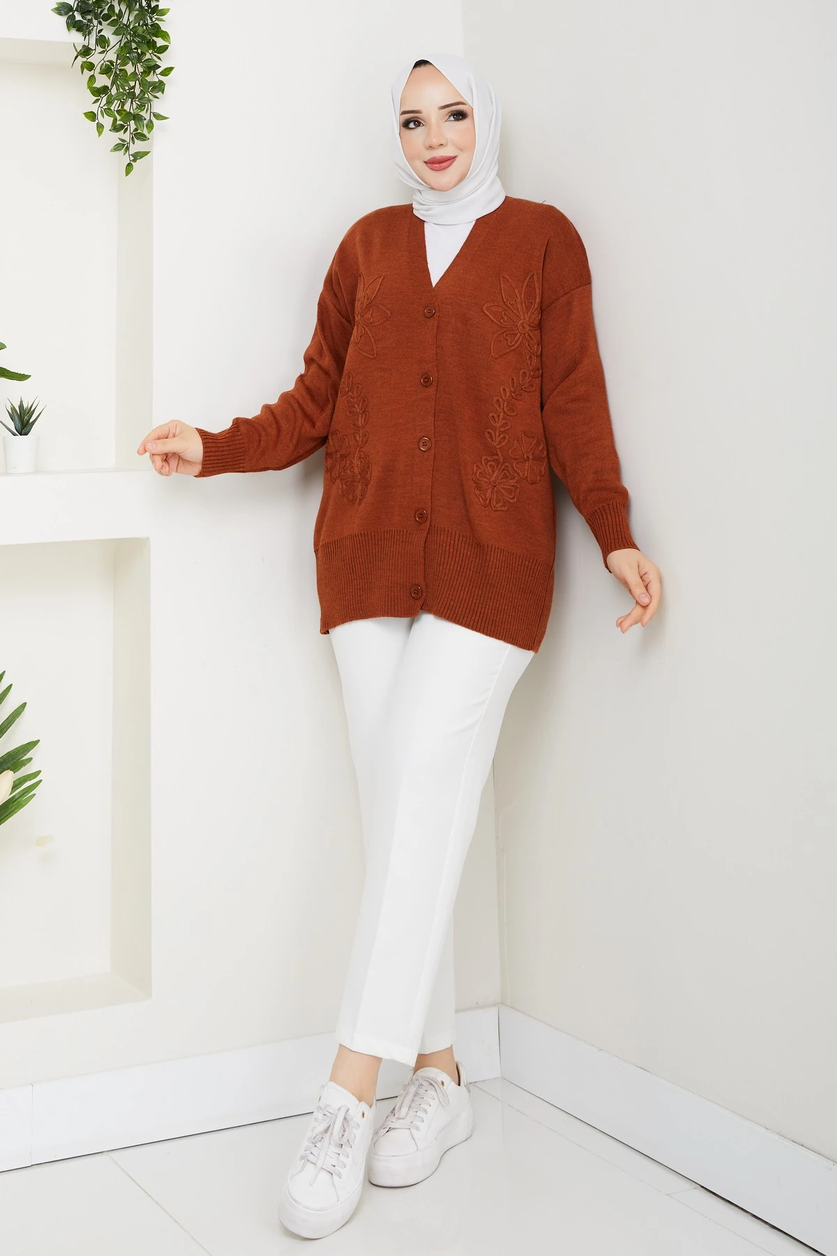 Kadın Papatya Desenli Triko Hırka