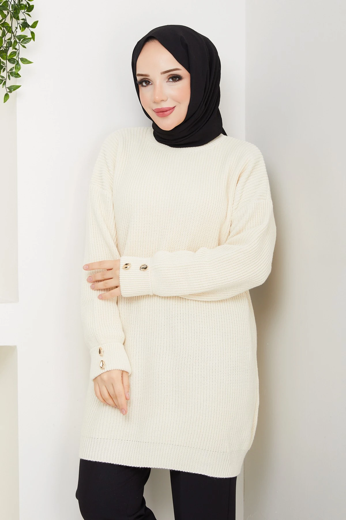 Kadın Kolu Taşlı Tunik - Krem