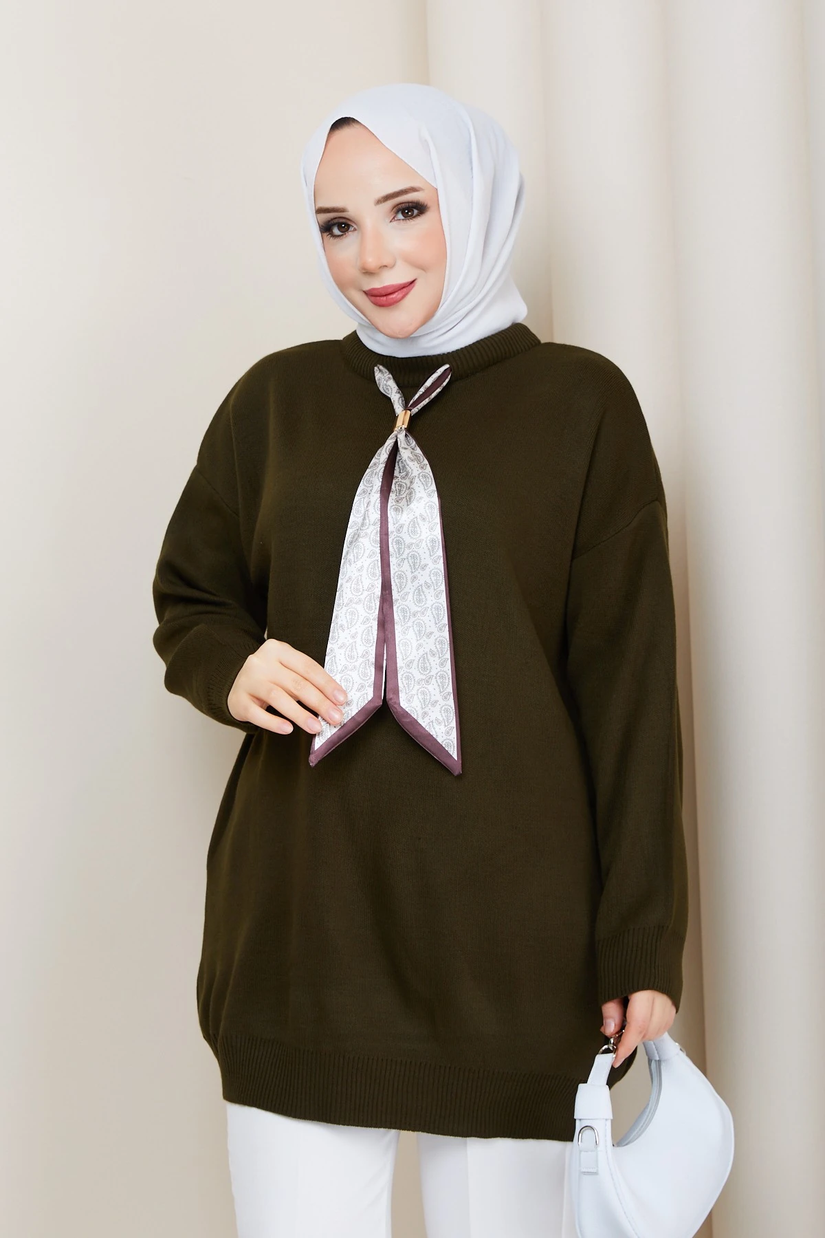 Kadın Bisiklet Yaka Fularlı Triko Tunik