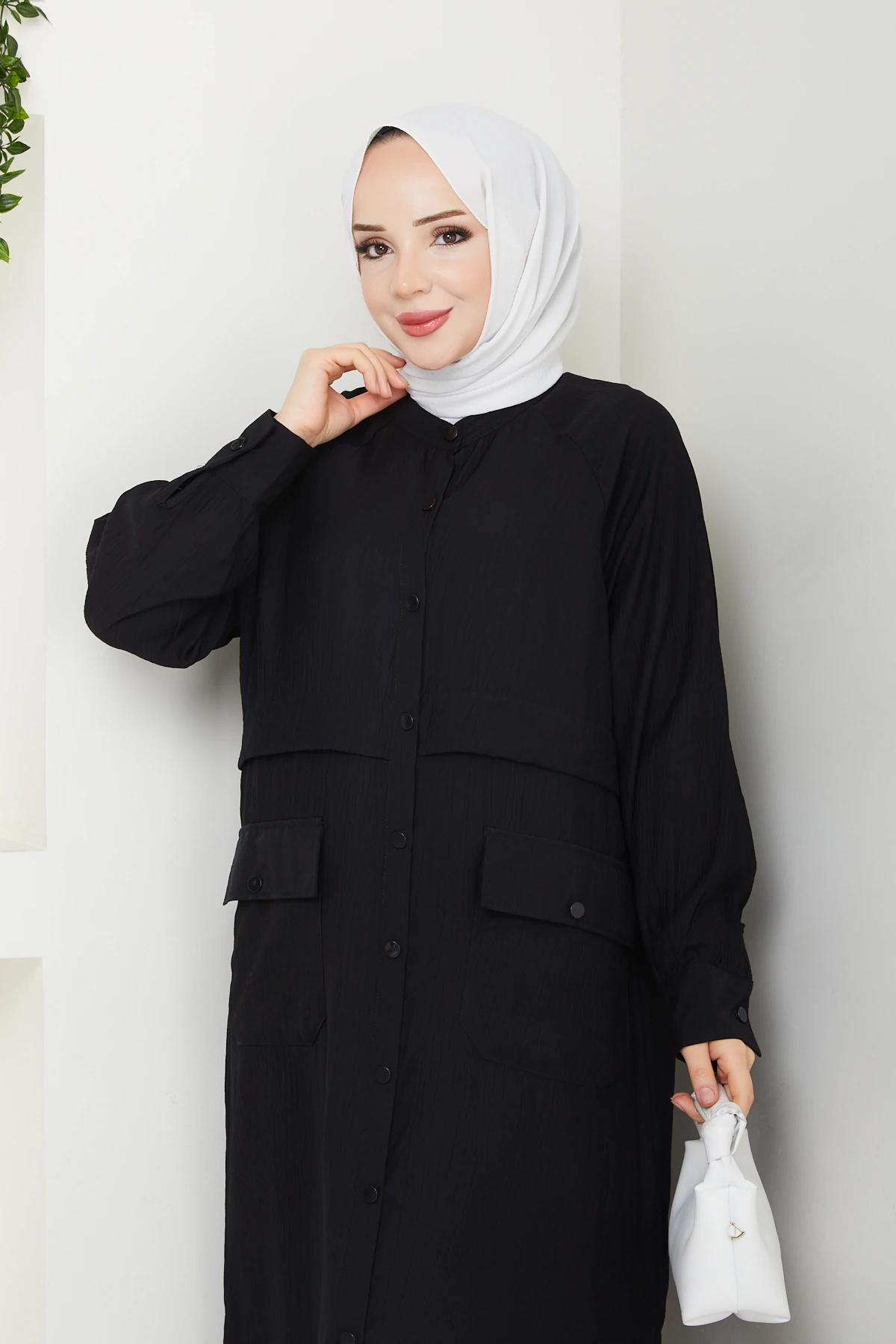 Kadın Cepli Düğme Kapamalı Kap