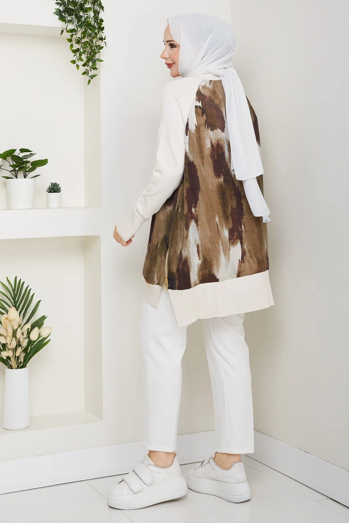 Kadın Yarım Balıkçı Yaka Yandan Fermuarlı İpek Kupra Merserize Tunik