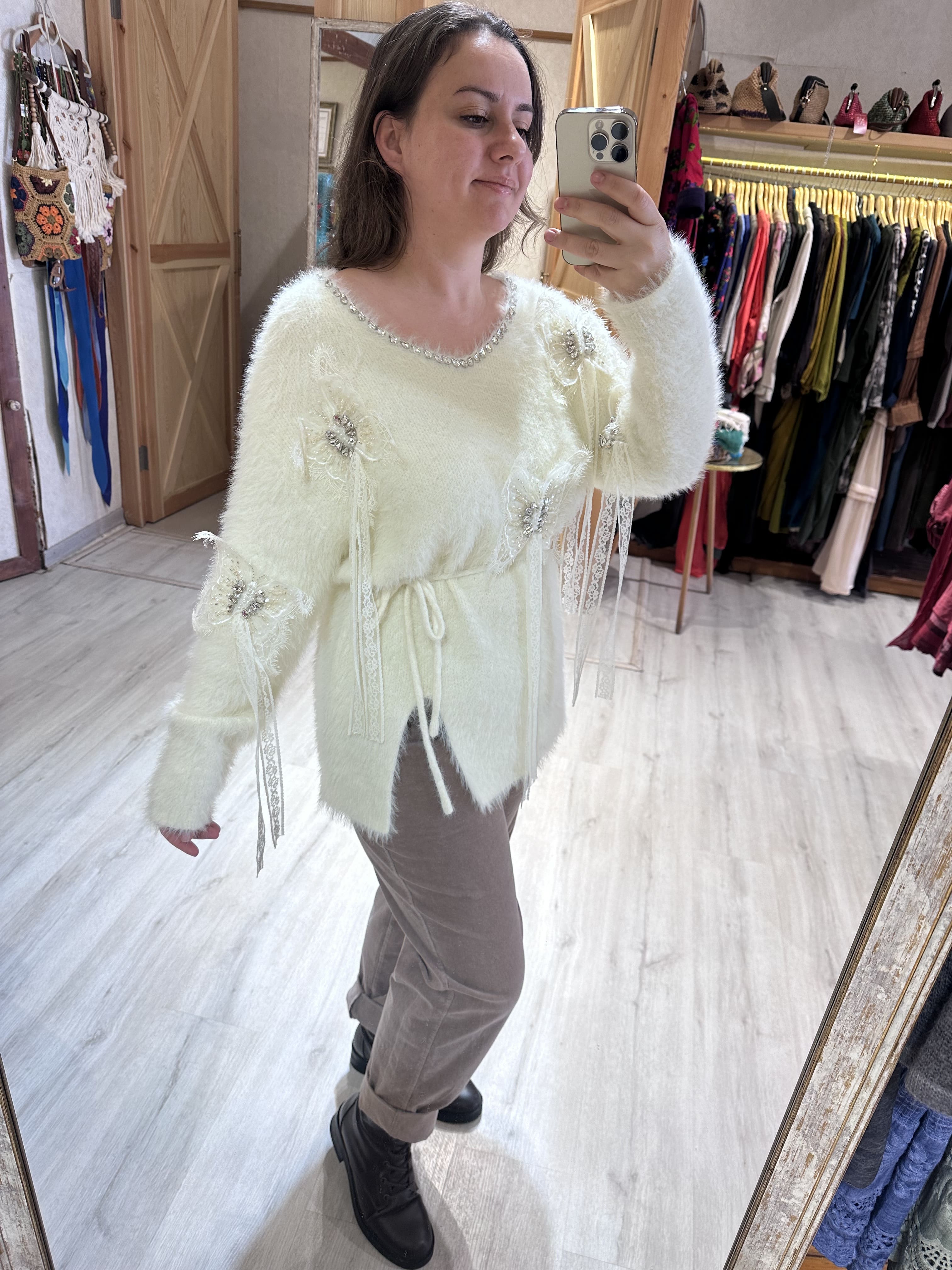 Kelebek Taşlı Kürklü Kazak DP019