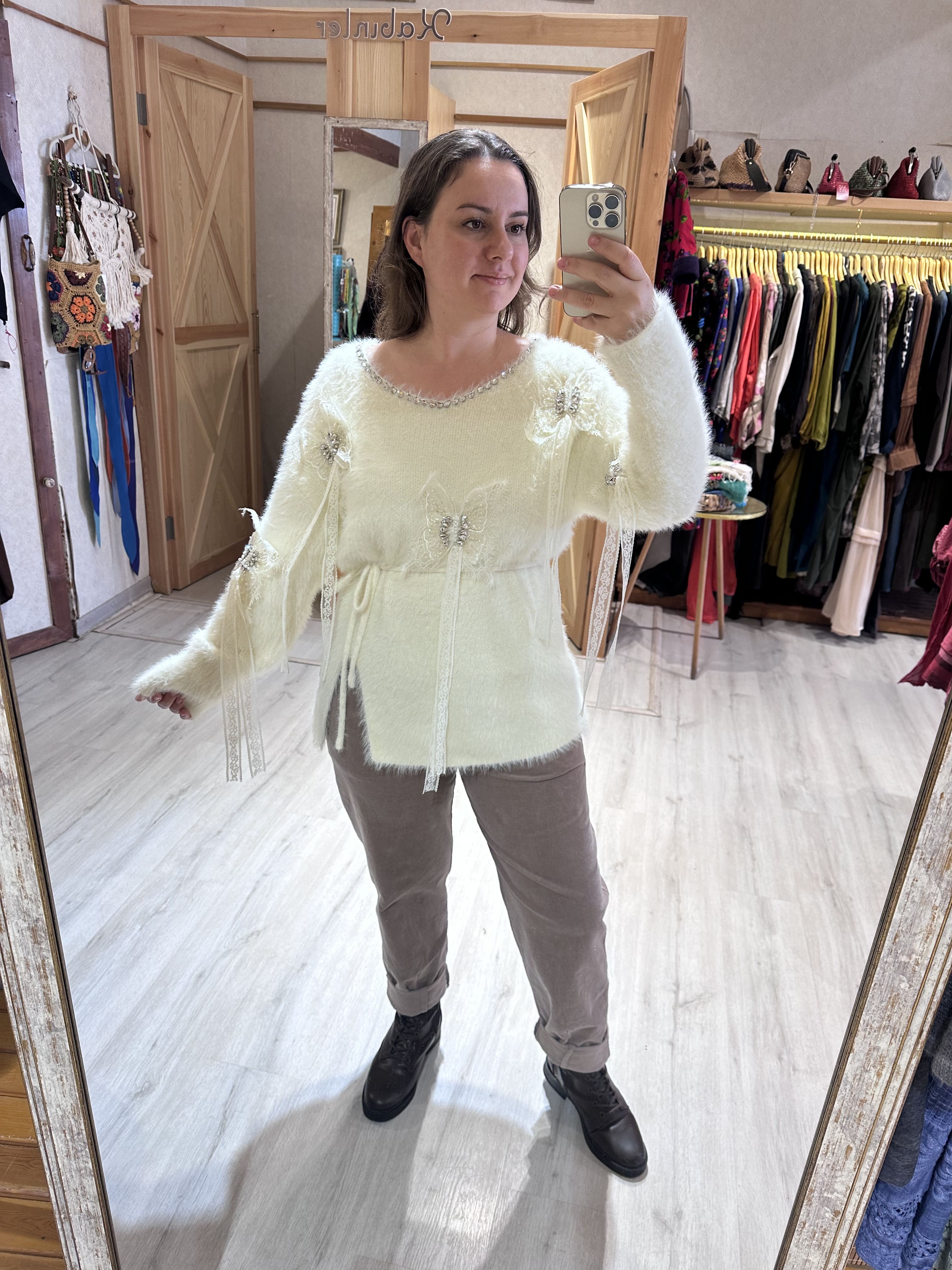 Kelebek Taşlı Kürklü Kazak DP019