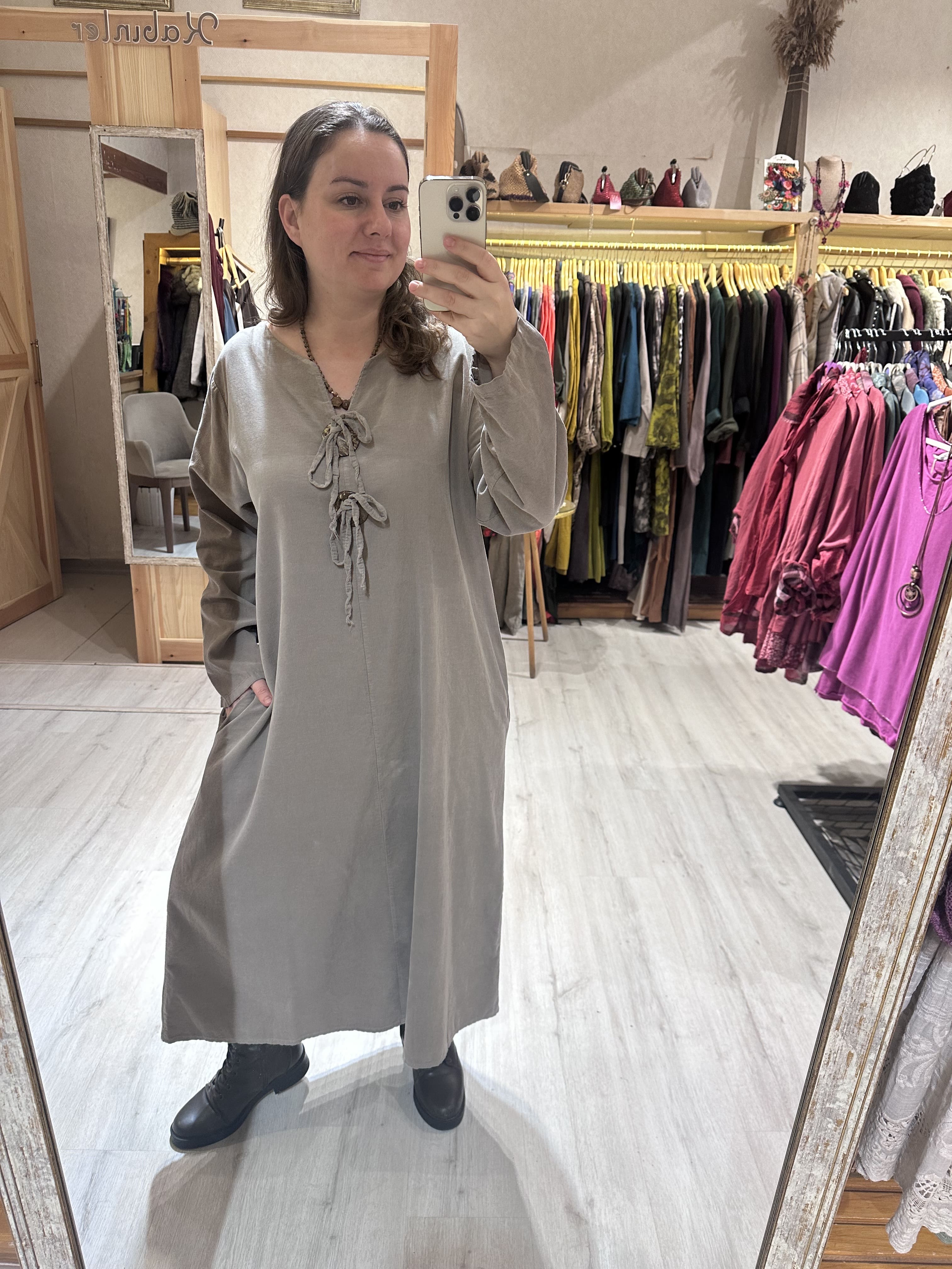 Büyük Düğme Detay İtalyan Kadife Elbise 24202 - VİZON