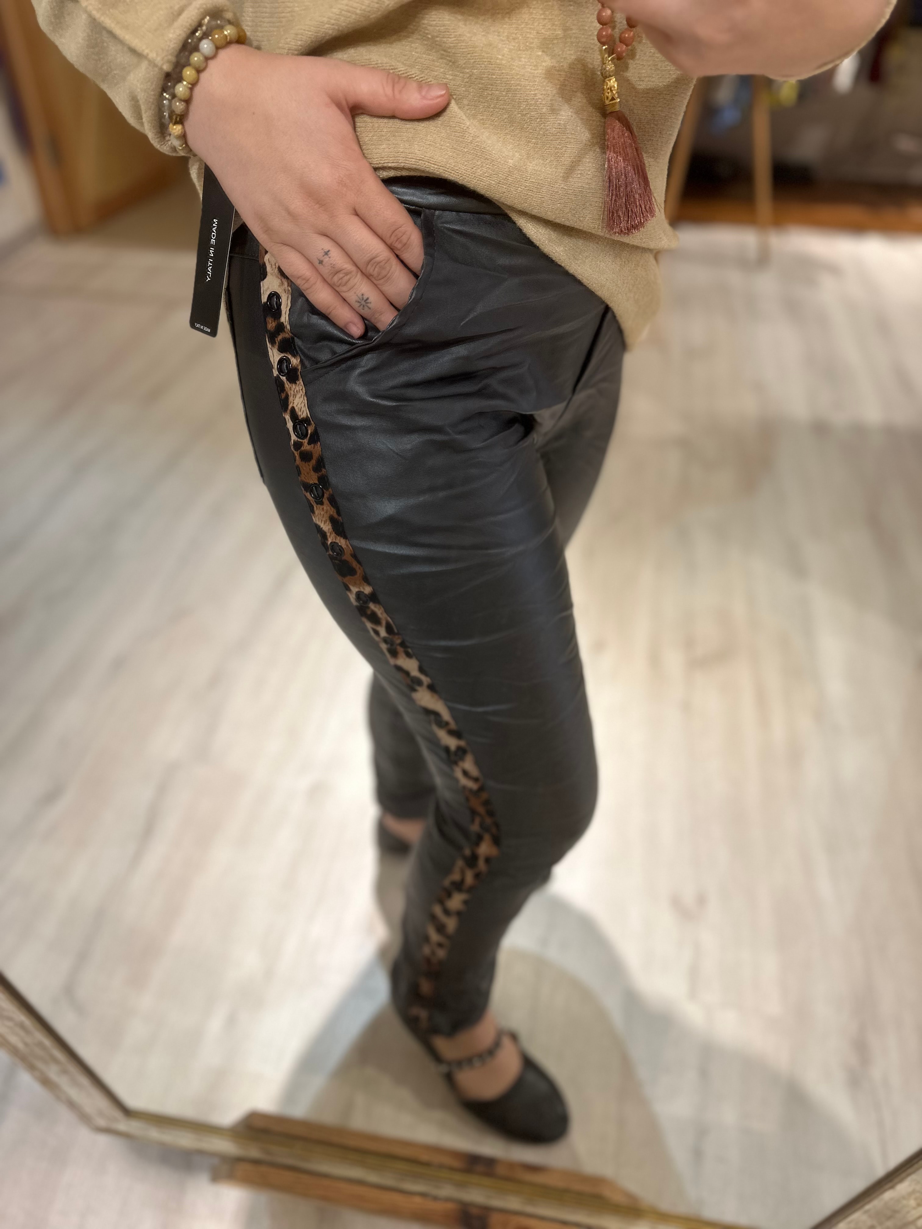 Leopar Detay Suni Deri İtalyan Pantolon 