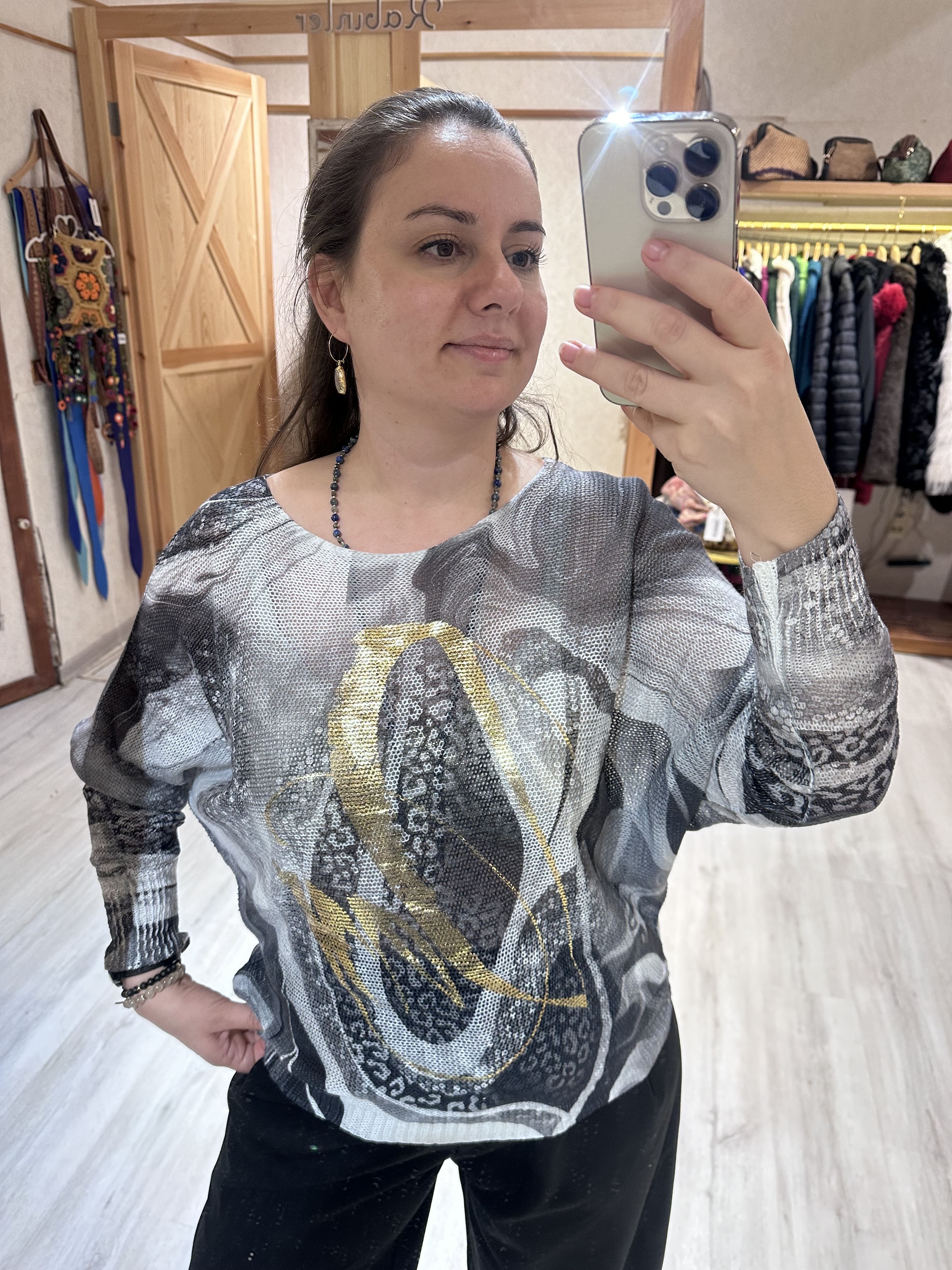 Yaldızlı Sembol Desen Bluz 52000-11