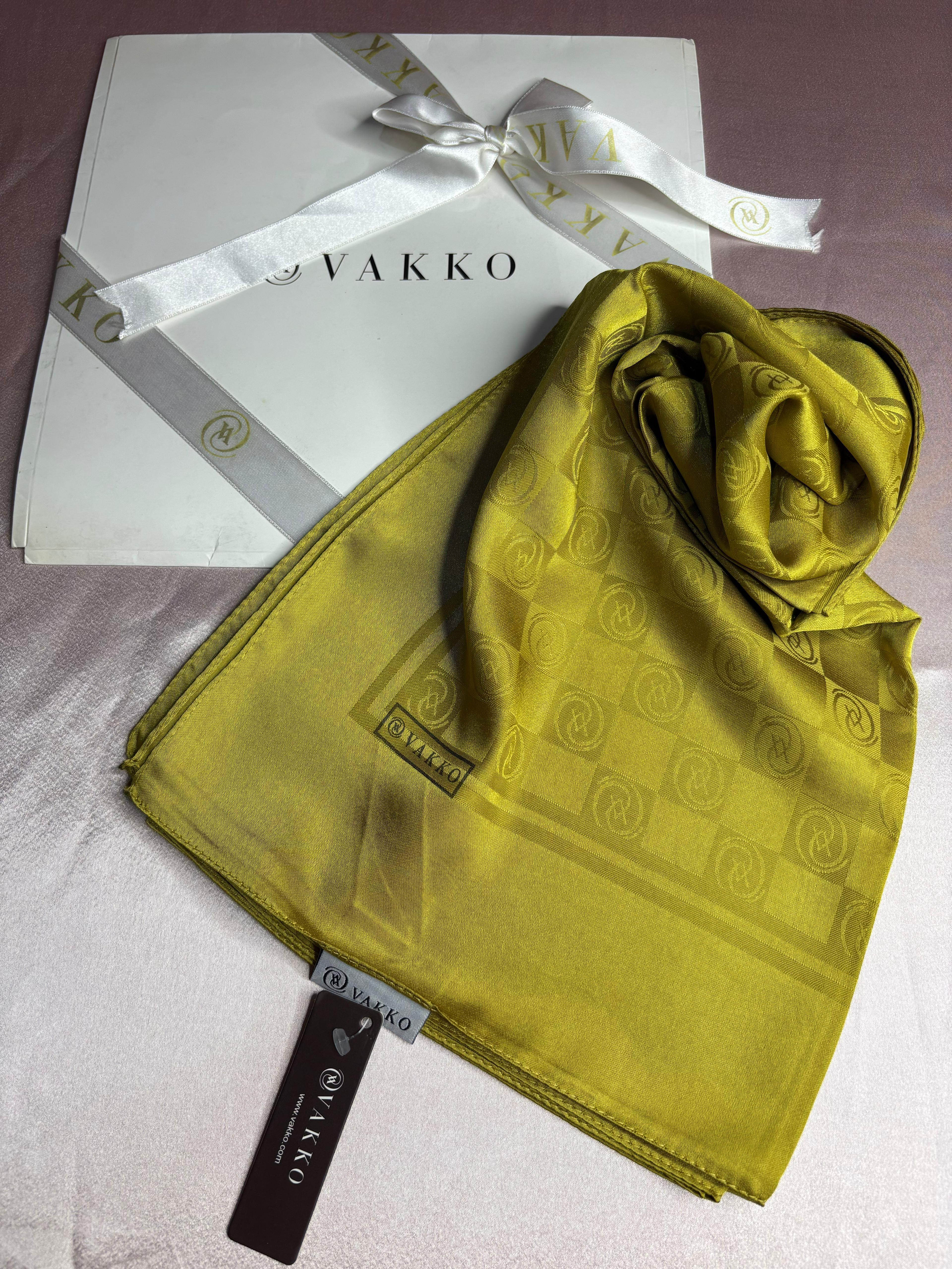 YAĞ YEŞİLİ EŞARP image