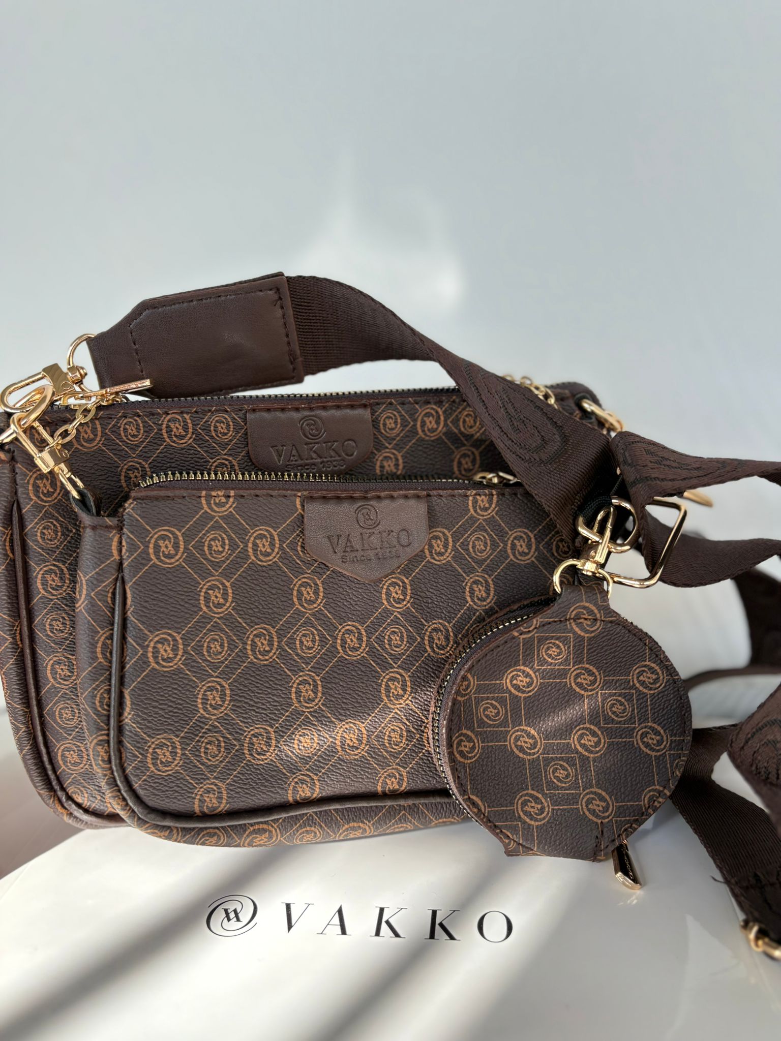 3'lü Omuz Çantası  main variant image