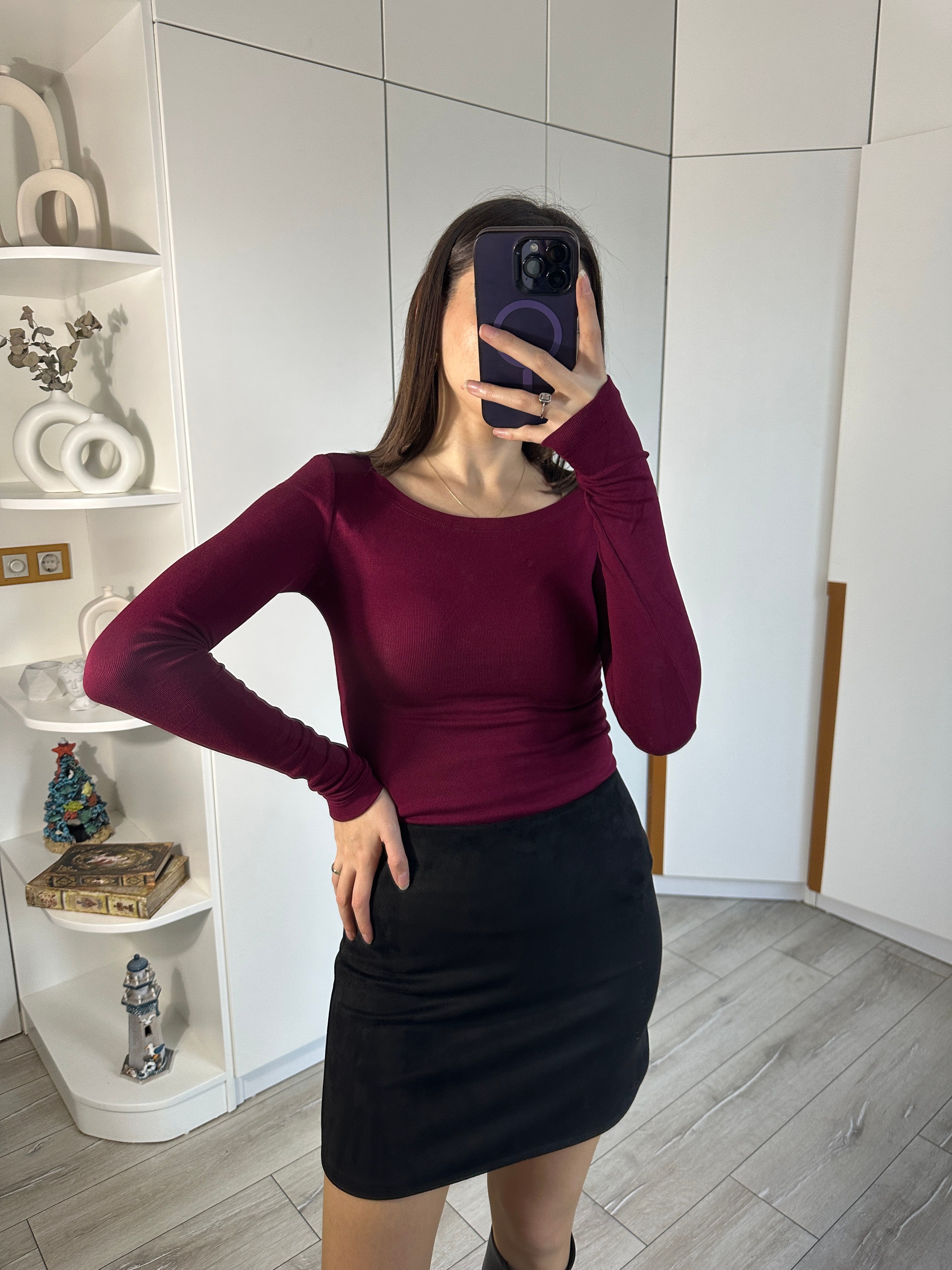 Kayık Yaka Bluz