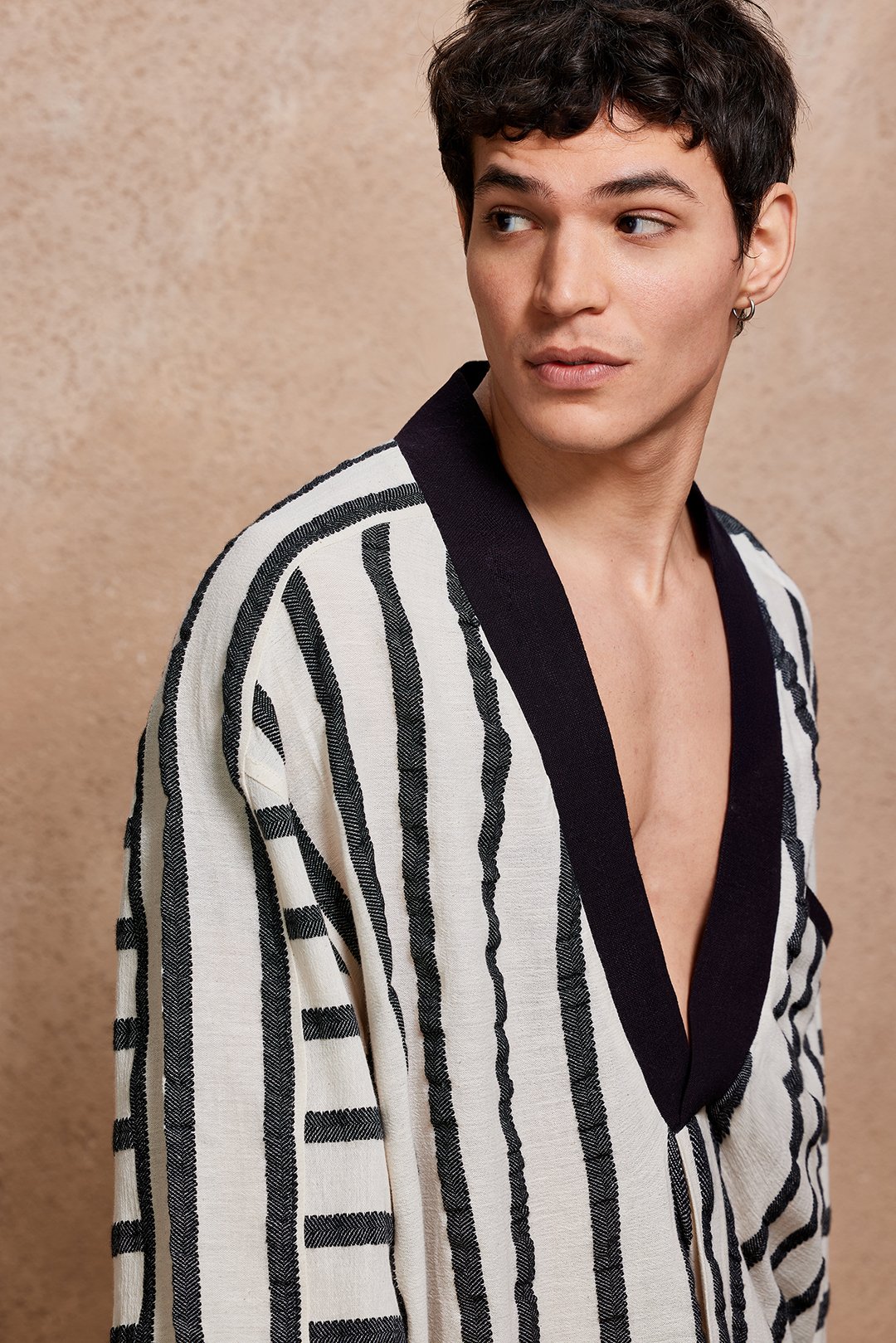 Noir Deep V Kaftan
