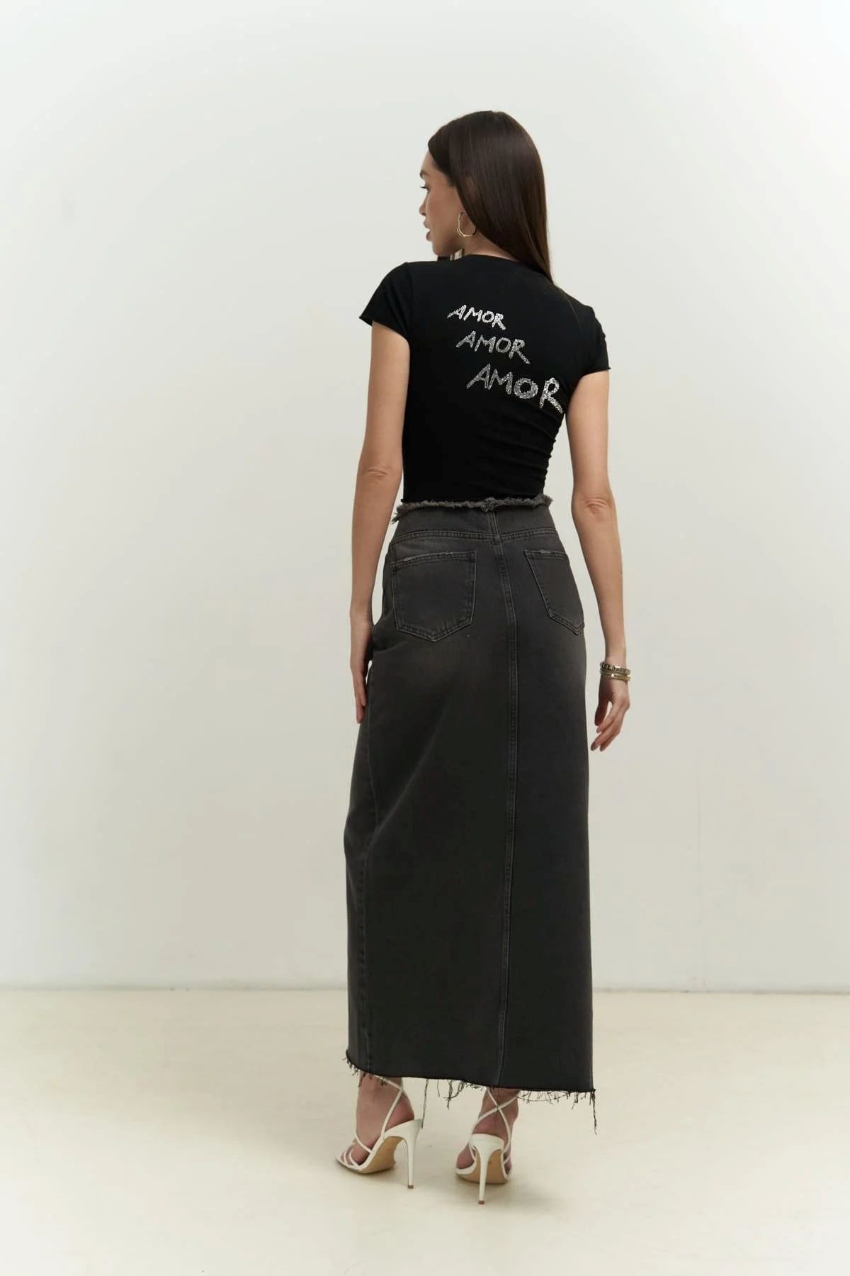 Amor Amor Crop T-Shirt