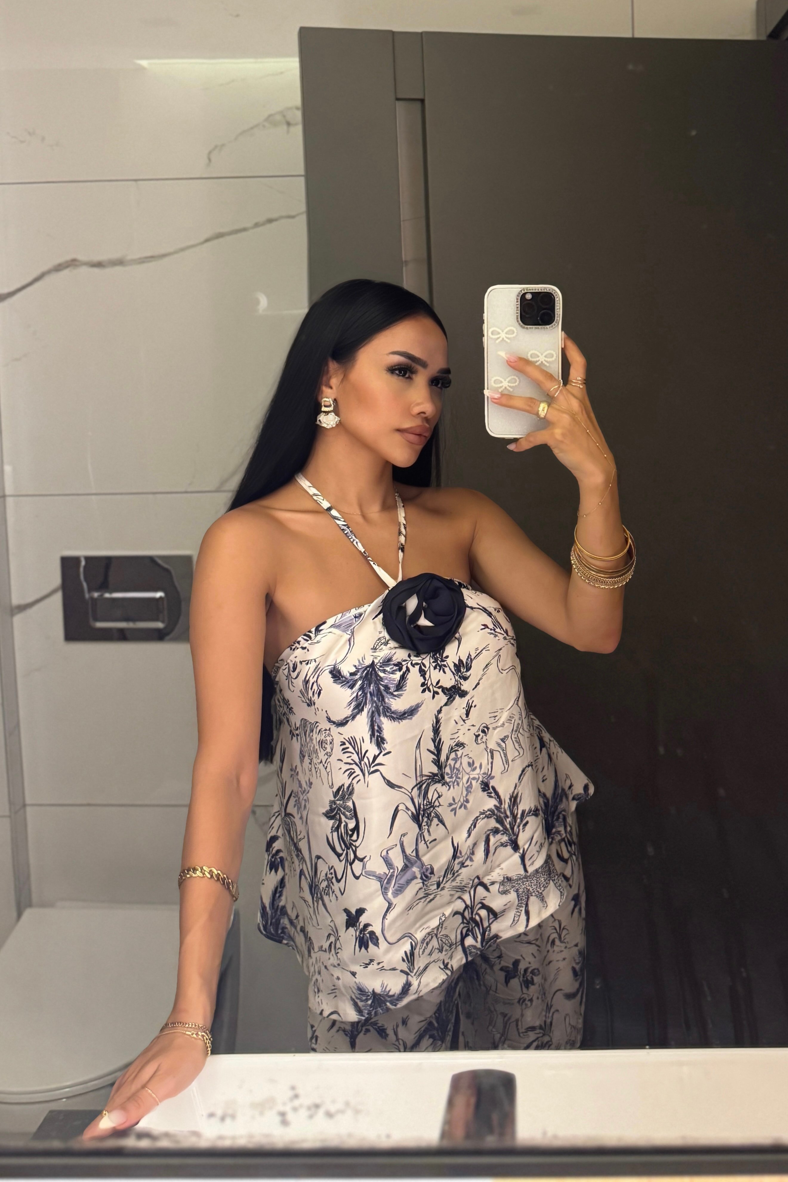 Broşlu Saten Bluz Pantolon Takım