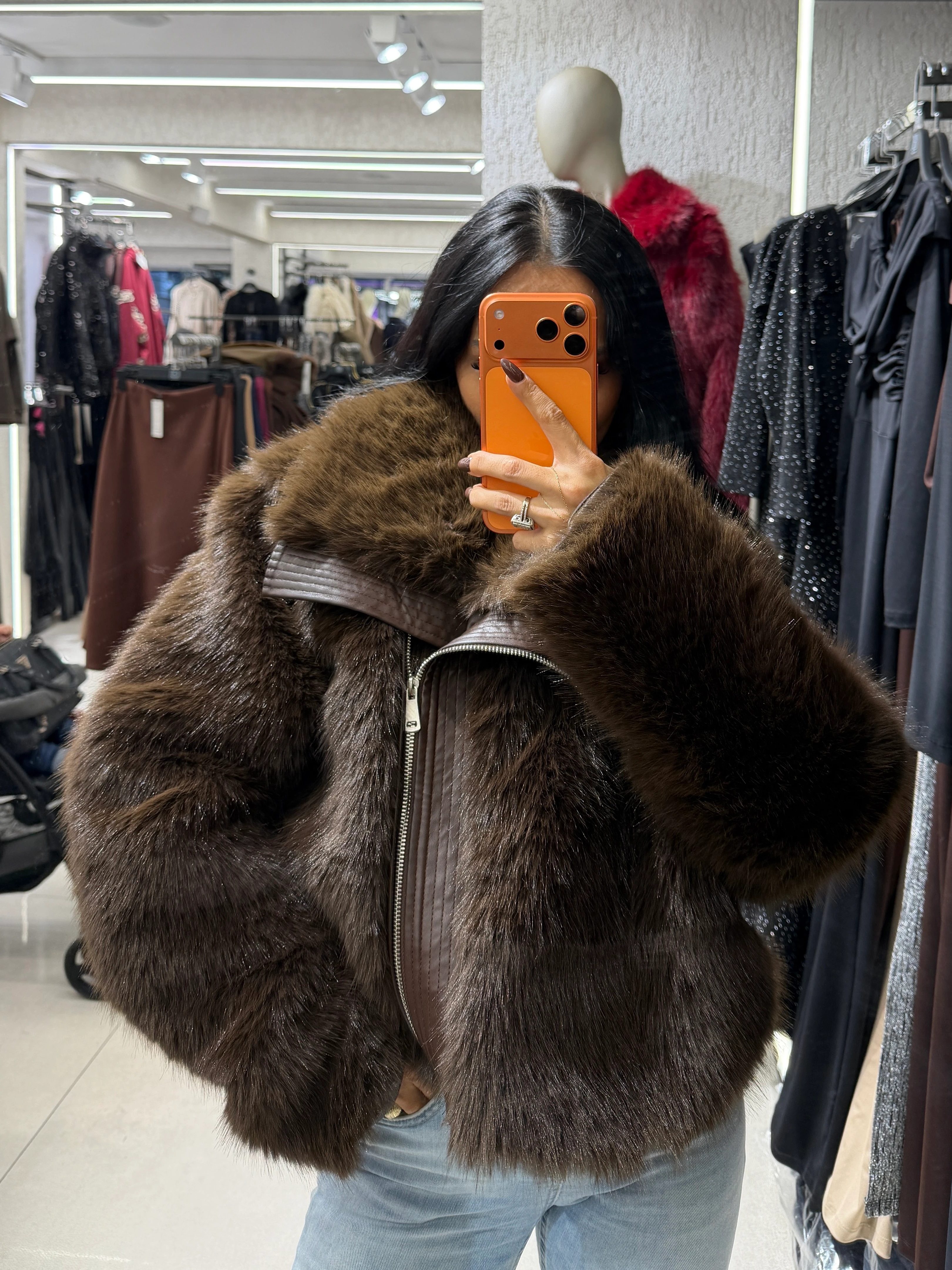 Kahverengi Deri Detaylı Kürk Mont