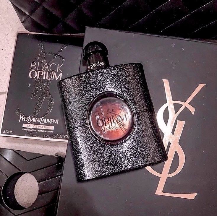 YVES SAINT LAURENT Black Opium Parfüm