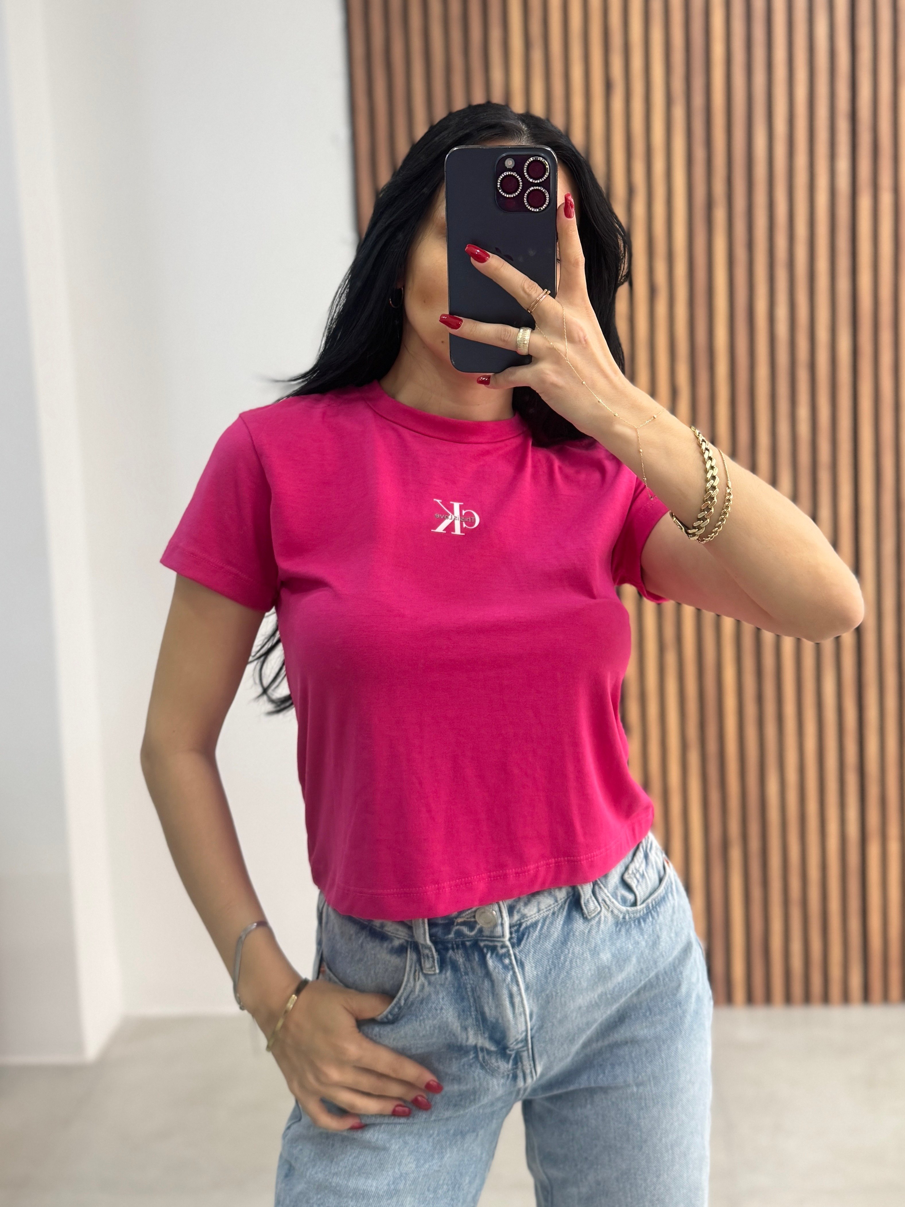 Marka Baskılı Pembe Tişört