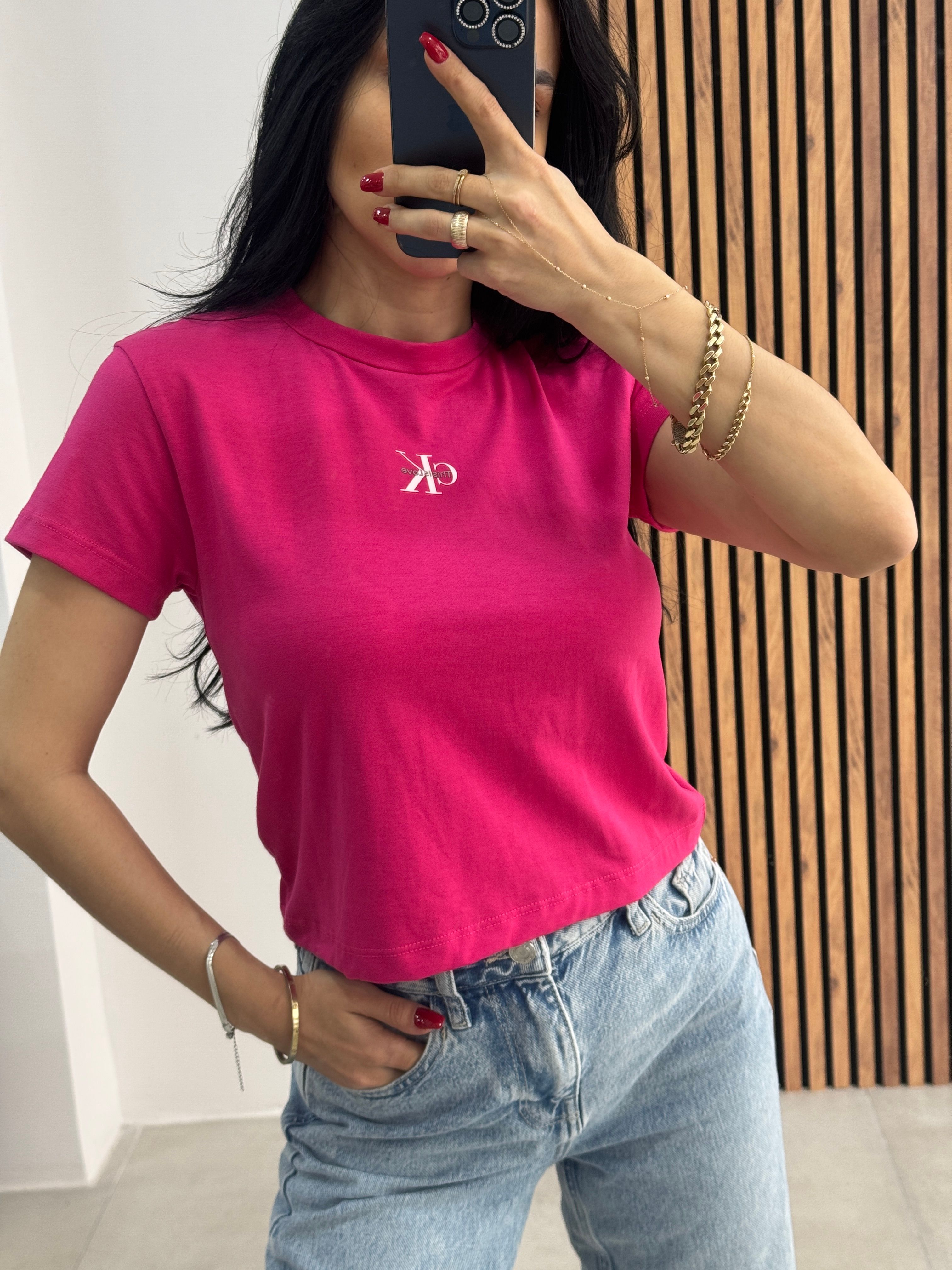 Marka Baskılı Pembe Tişört