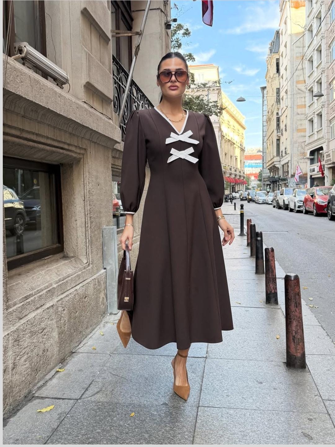 KÜÇÜK FİYONK DETAYLI KİLOŞ ELBİSE