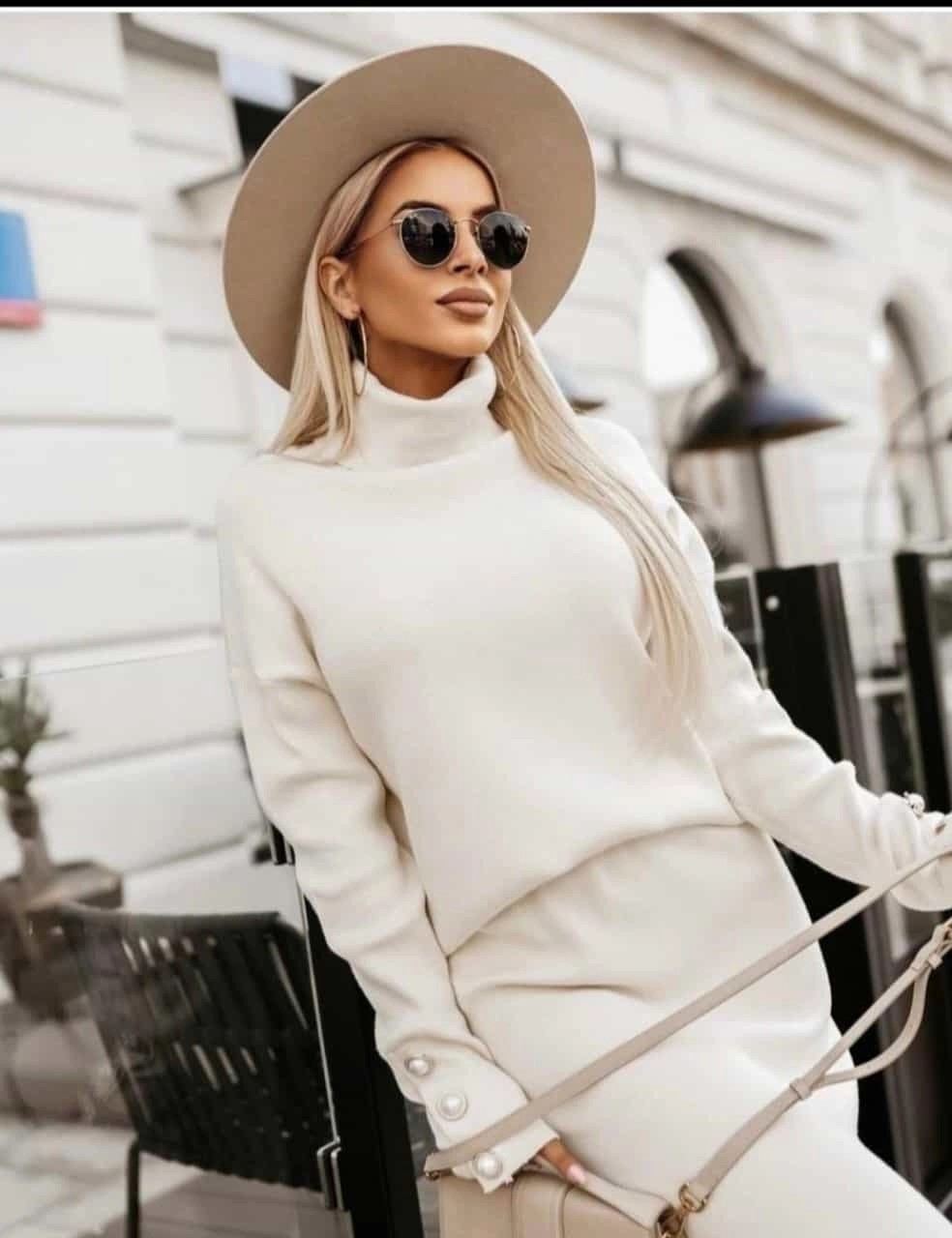 Triko etekli takim - Beyaz