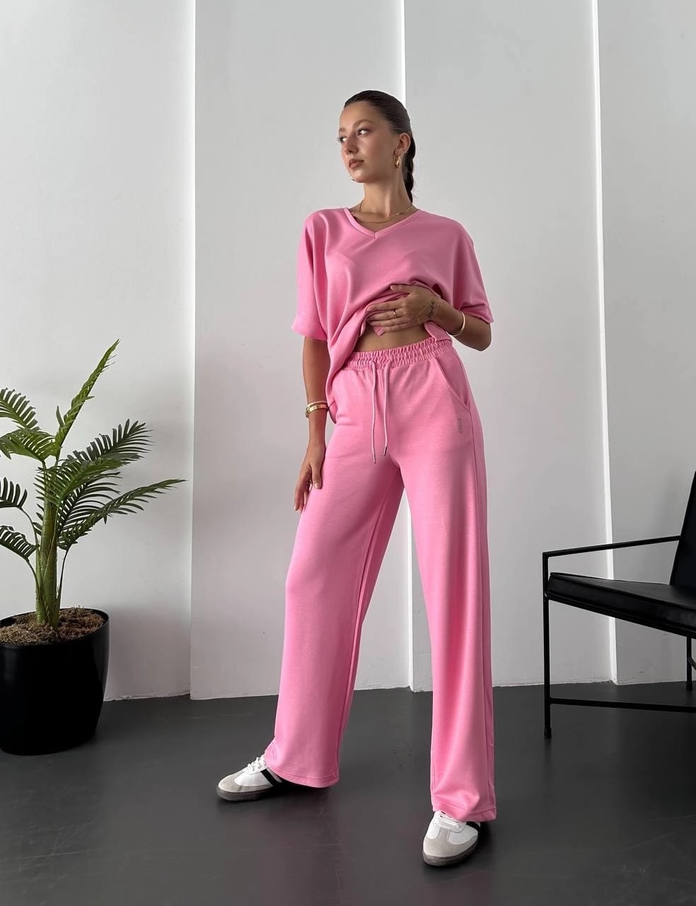 Marka Model V Yaka Kısa Kollu Antrasit Takım