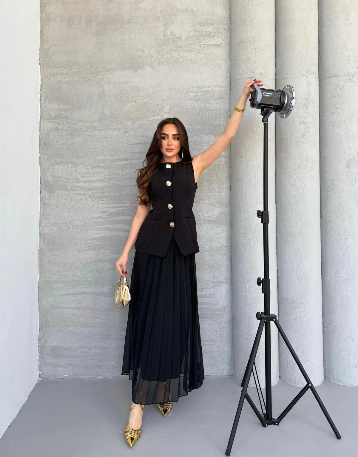 Yelek Tasarımlı Gold Düğmeli Elbise