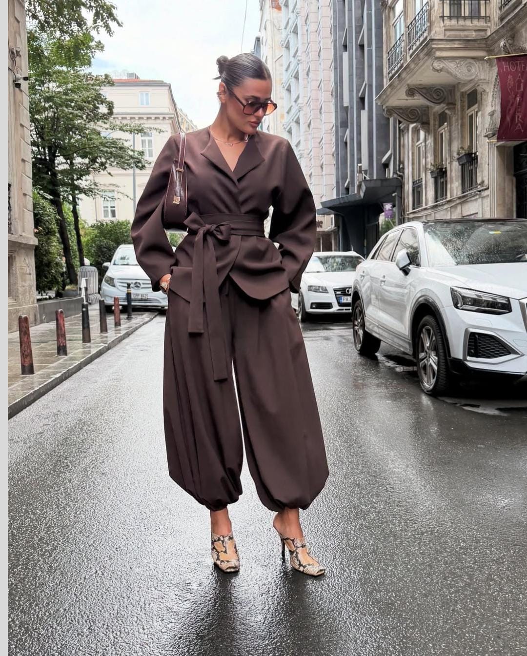 KUŞAKLI ASTARLI BLAZER ŞALVARLI TAKIM - Kahve