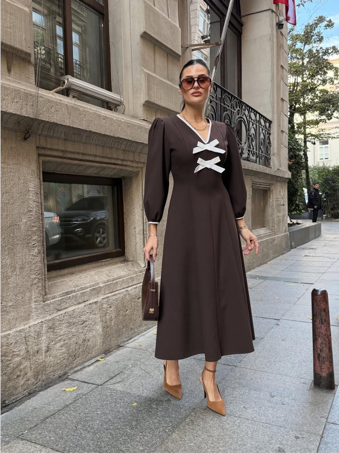 KÜÇÜK FİYONK DETAYLI KİLOŞ ELBİSE