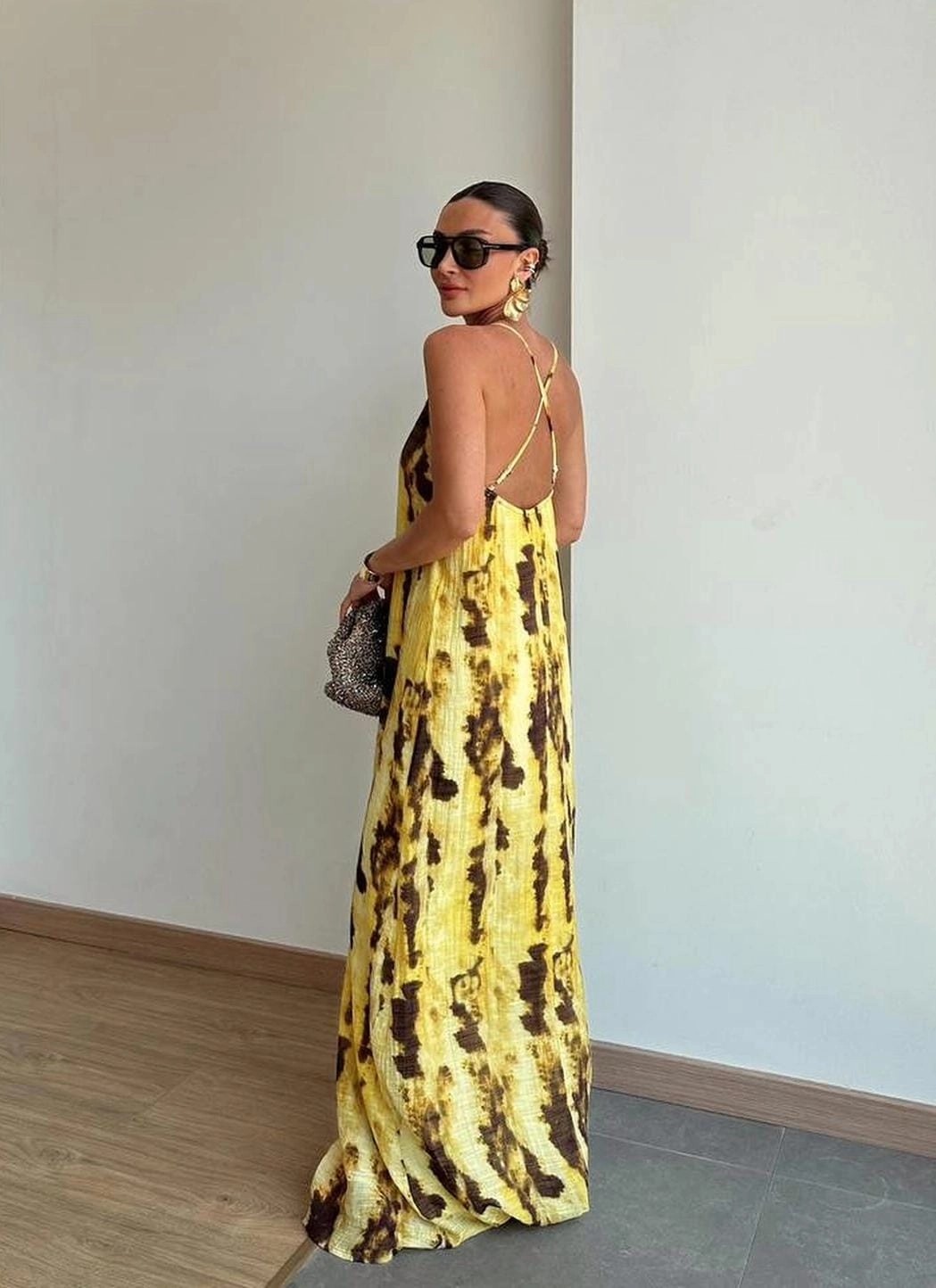 Sırtı çapraz Detaylı Batik Elbise