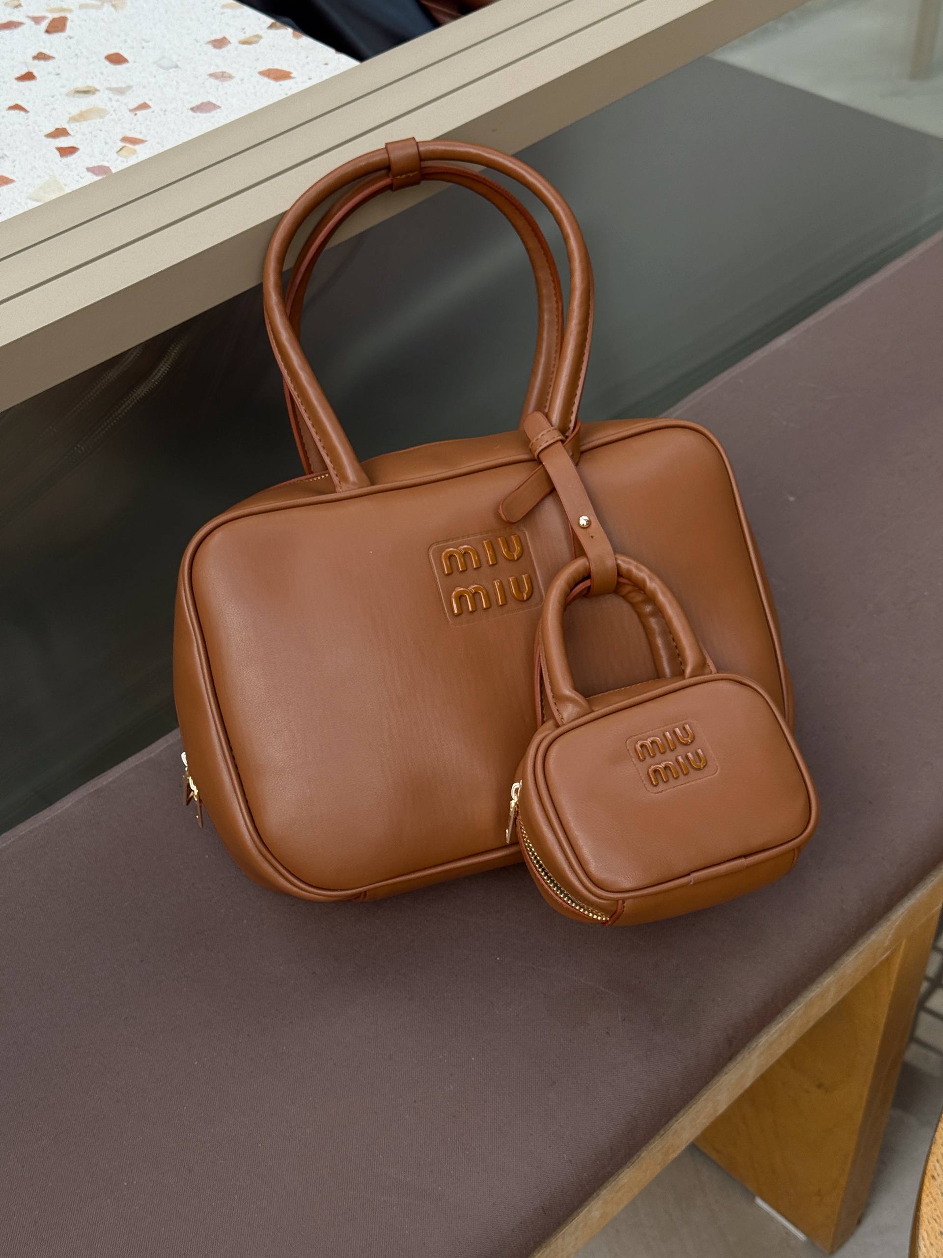 DERI MARKA MODEL ÇANTA