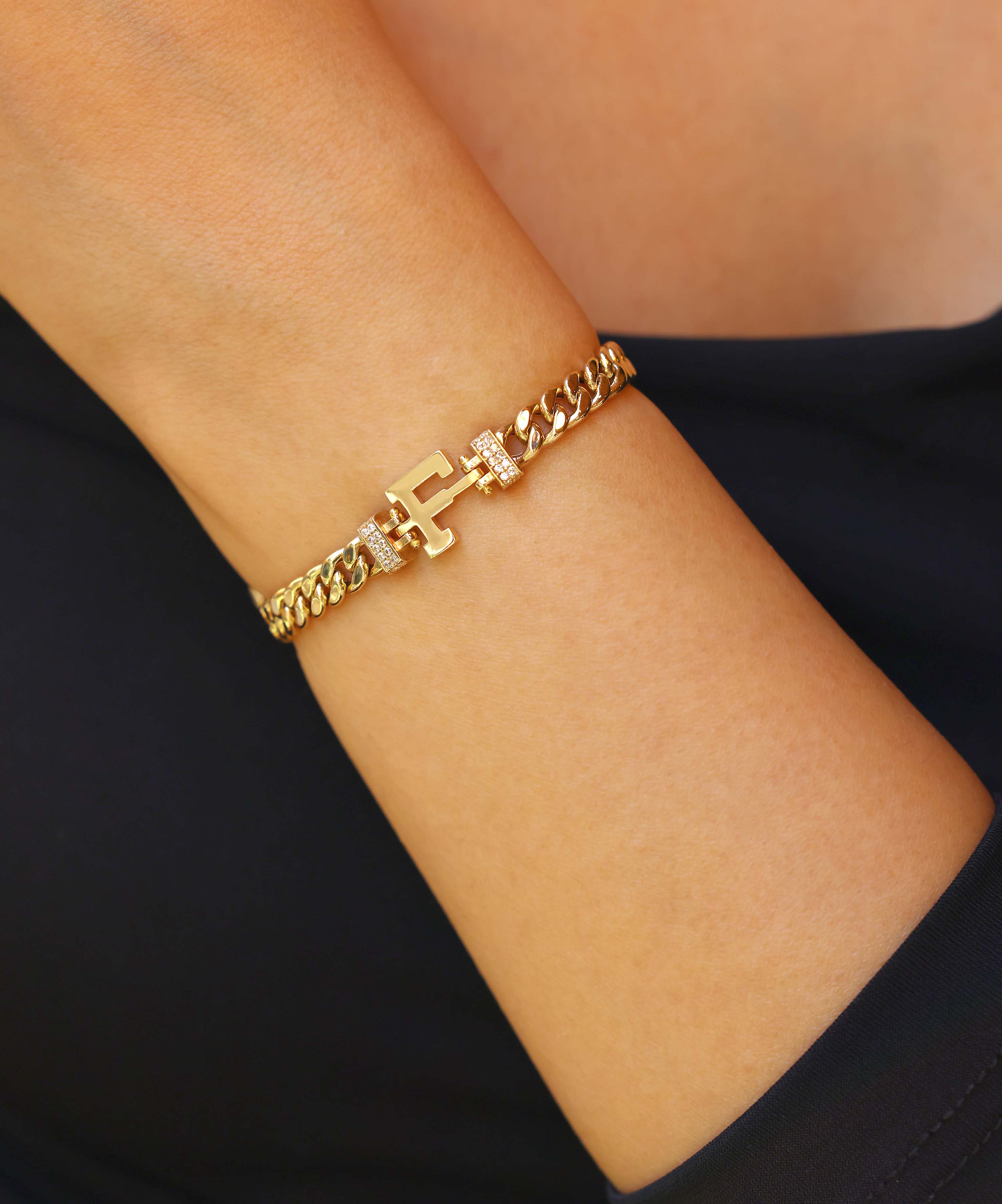 Altın F Harf Bileklik