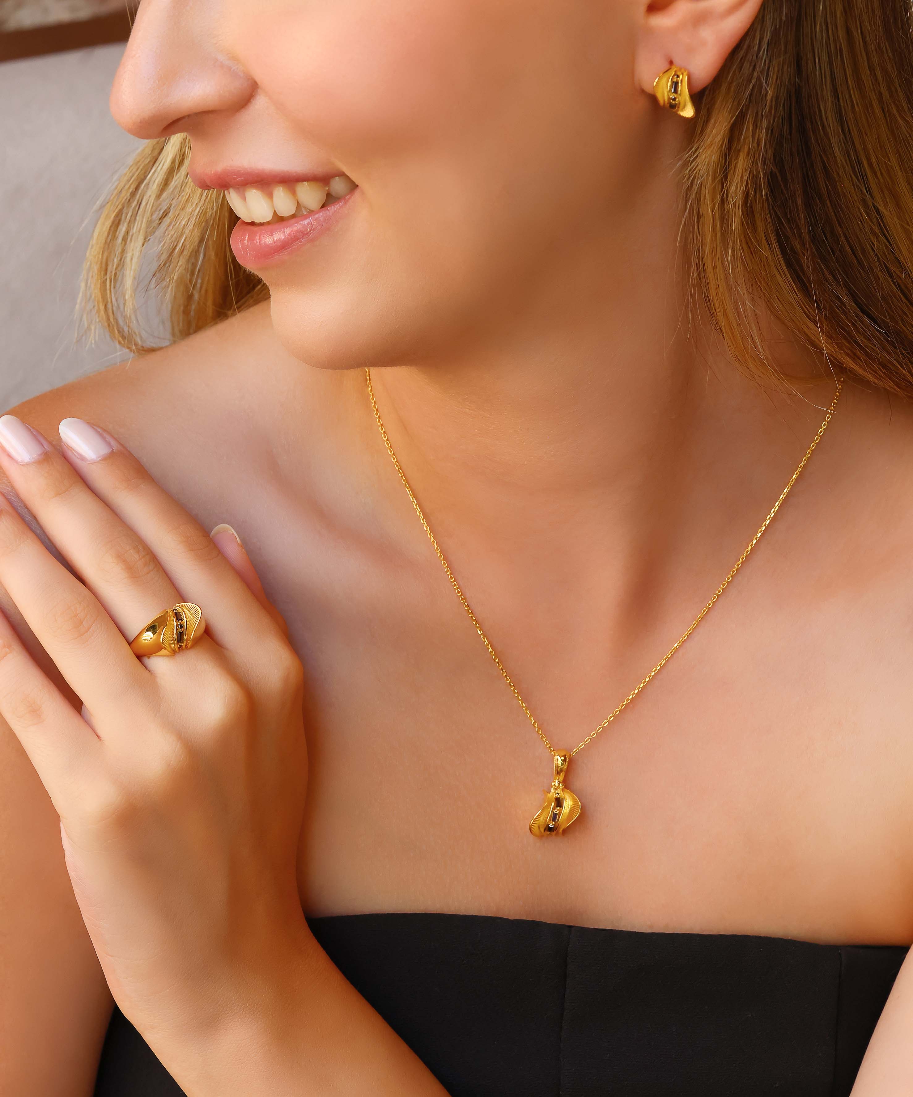 Zarafet Altın Kolye Ucu