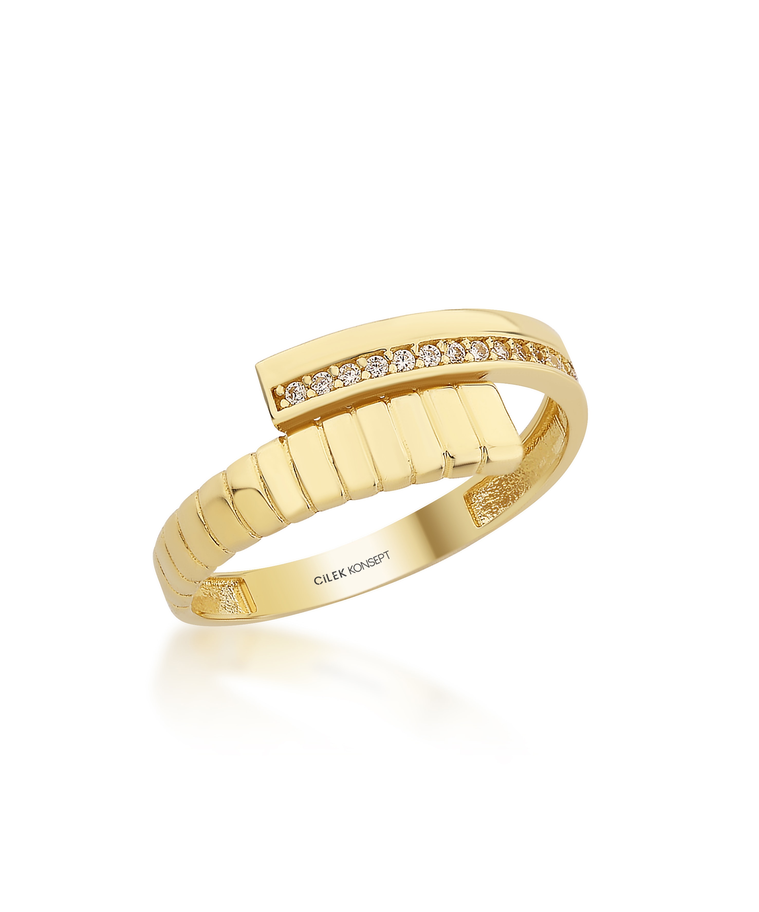 Altın Taşlı Desen Yüzük