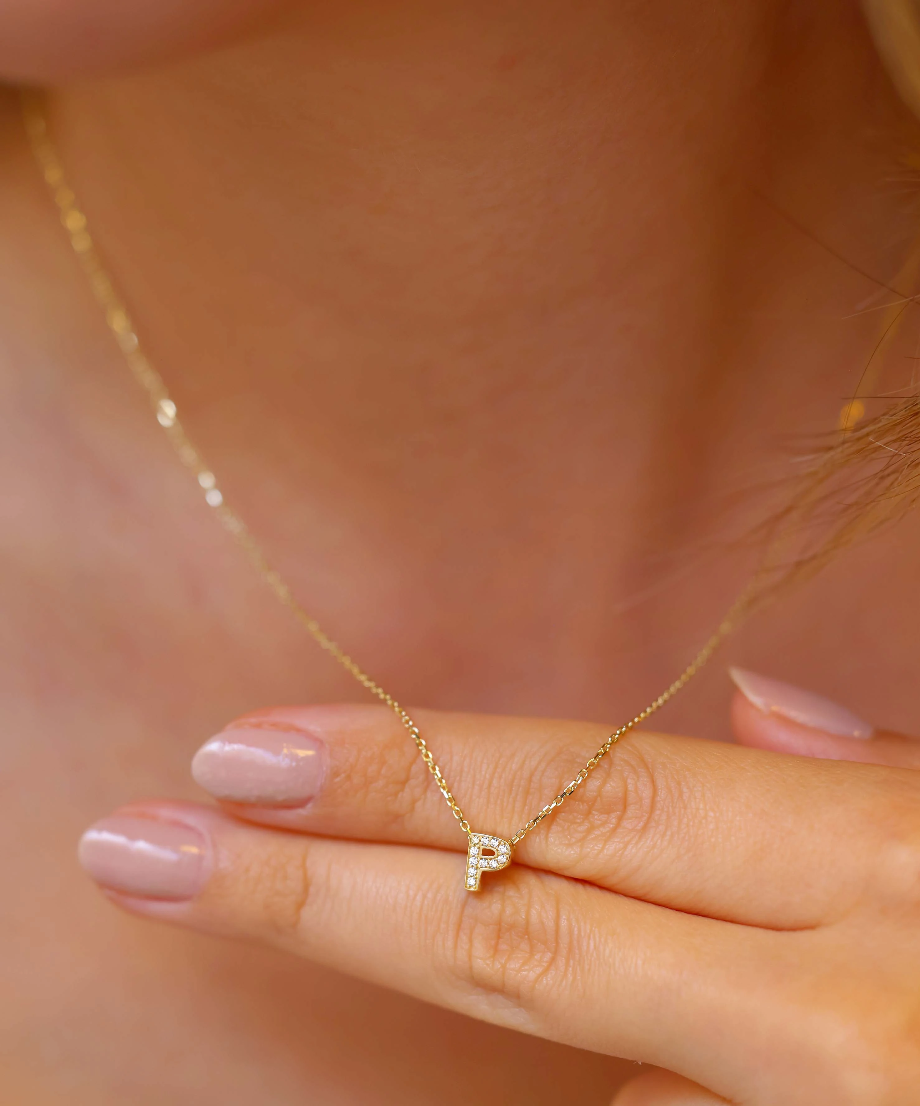 Altın Taşlı P Harf Kolye