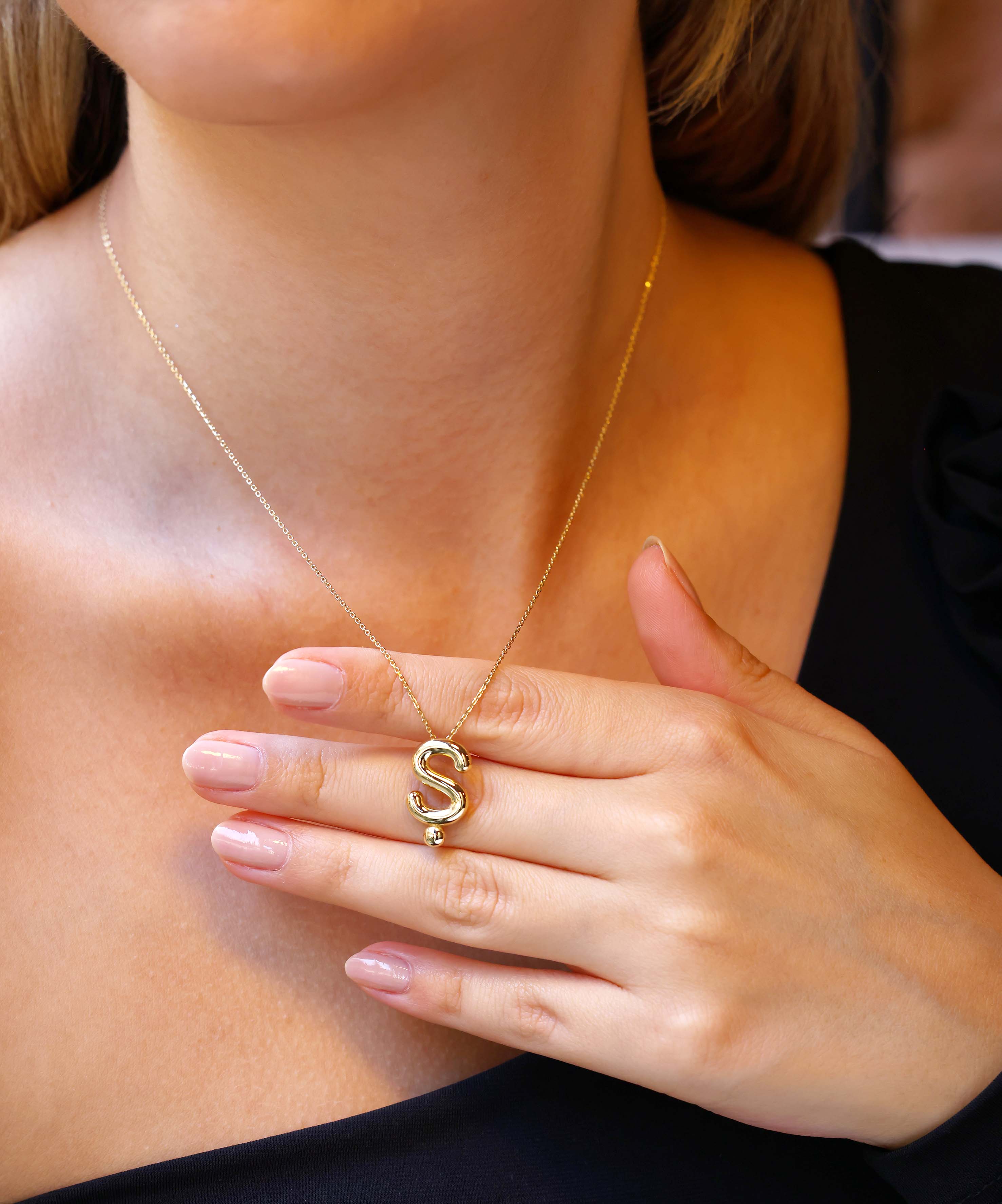 Altın Balon Ş Harf Kolye