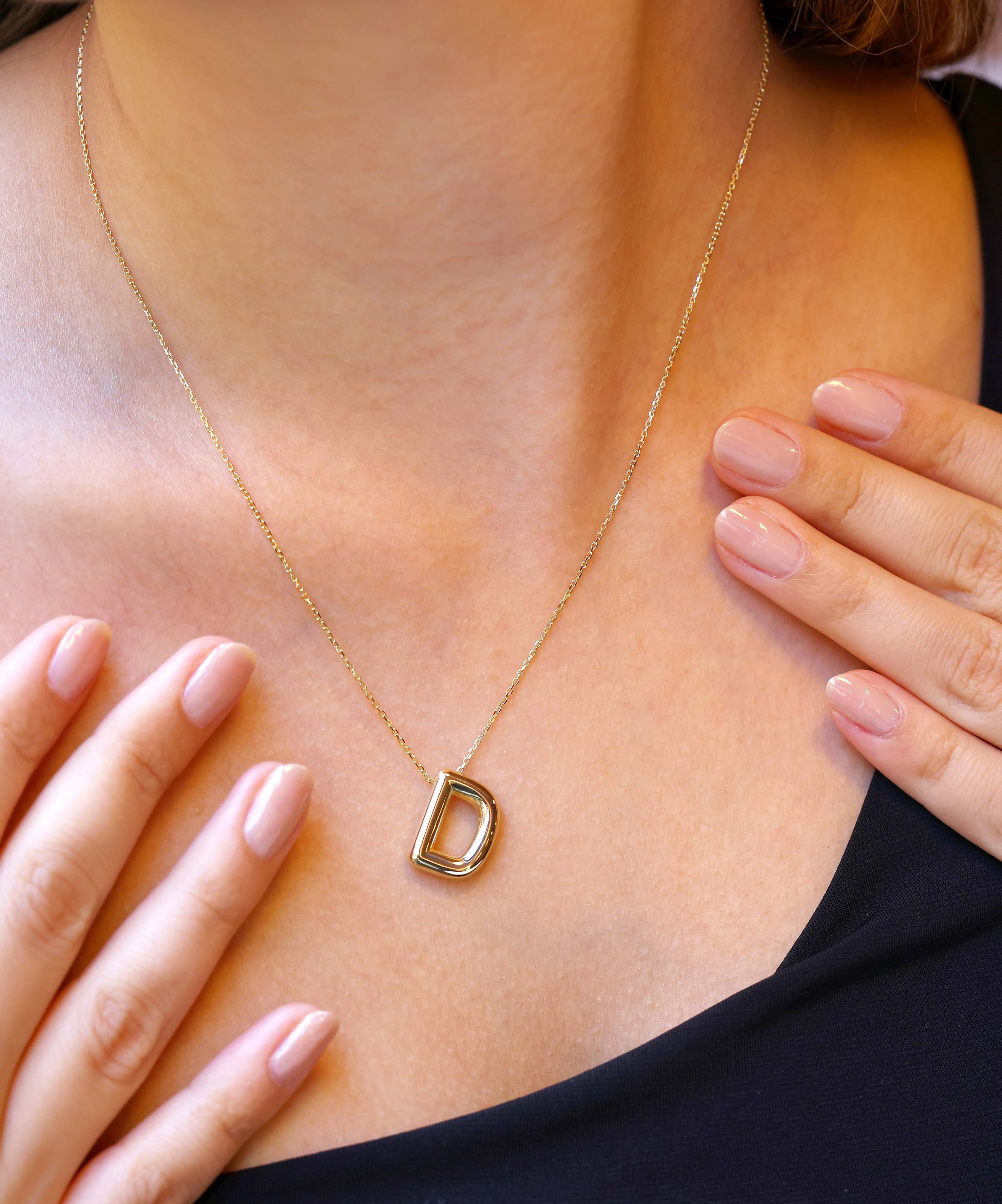 Altın Balon D Harf Kolye