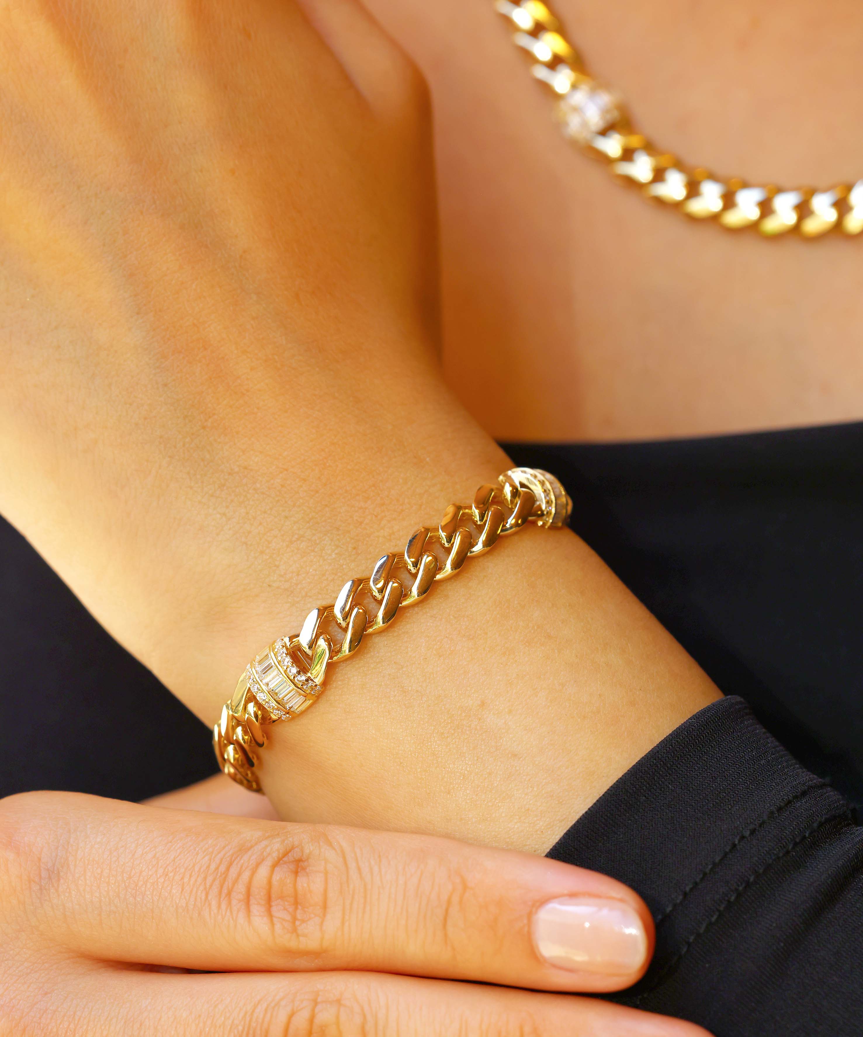 Altın Gurmet Taşlı Bileklik