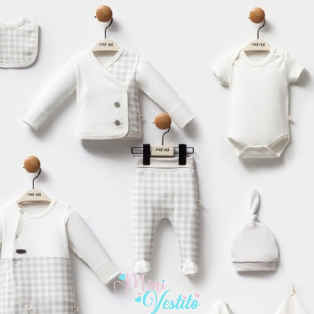 🌿 “Doğal Zarafet” 10 Parça Unisex Hastane Çıkışı Takımı – Ekru & Gri Ekose