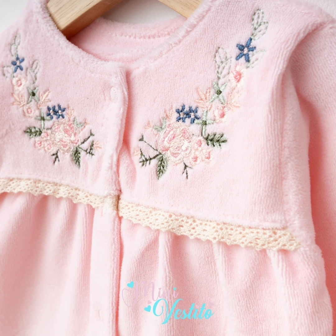 Sıra Çiçek Desenli % 100 Pamuk Kadife 5 Li Hastane Çıkışı