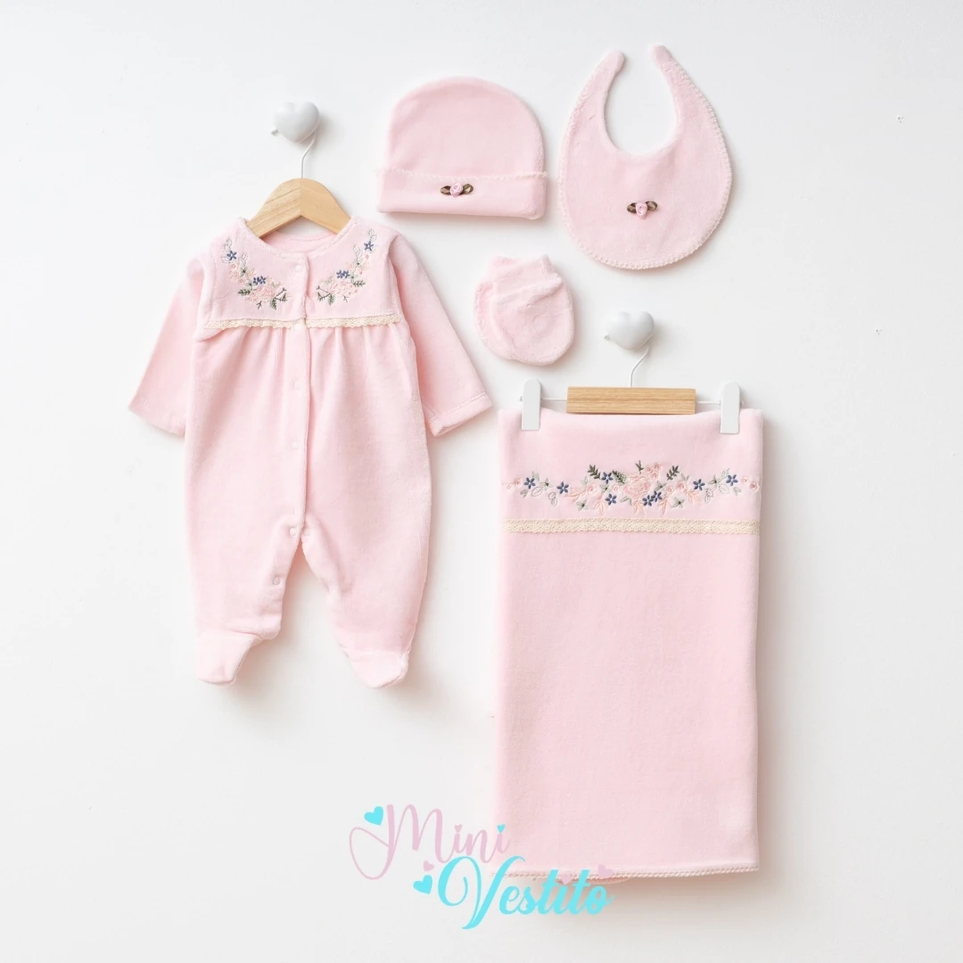 Sıra Çiçek Desenli % 100 Pamuk Kadife 5 Li Hastane Çıkışı