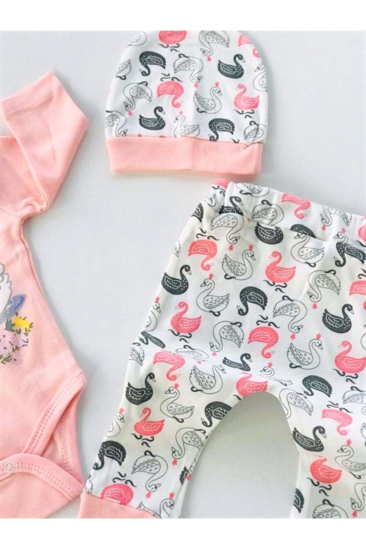 Kuğu Desenli 3 Lü Set Pudra