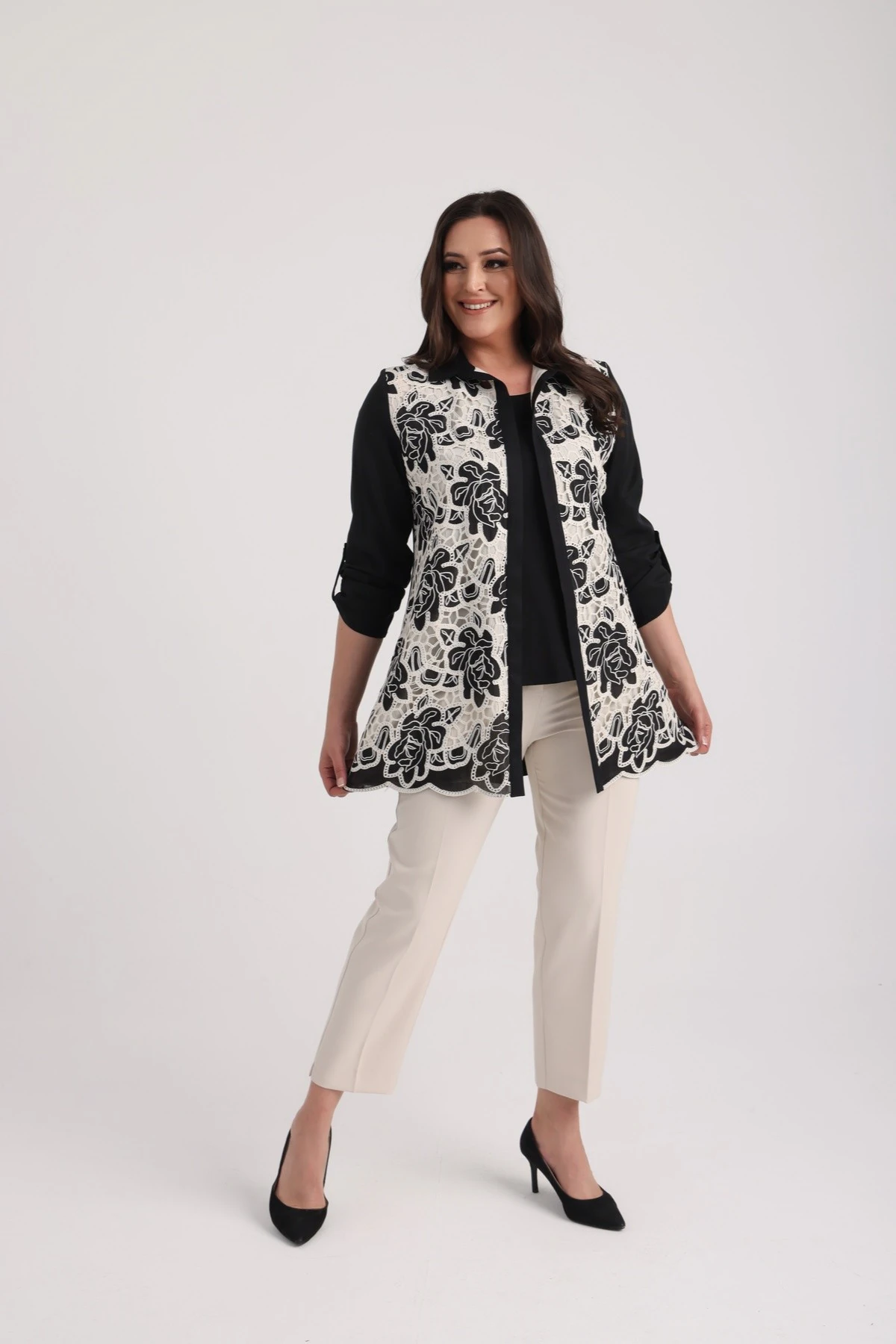 Kadın Kolsuz Likralı Bluz Kol Katlamalı Dantelli Ceket Büyük Beden 2'li Takım