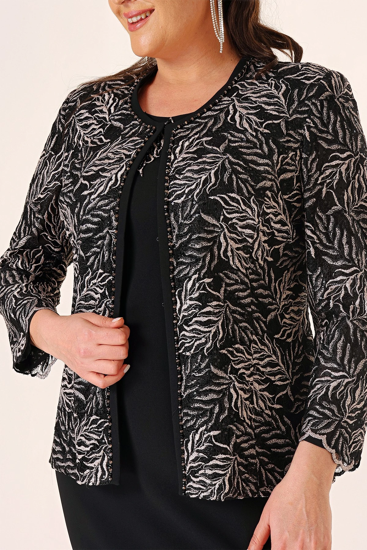 Yakası Boncuk Nakışlı Uzun Elbise Boncuk Pul Nakışlı Ceket Astarlı Büyük Beden 2'li Takım