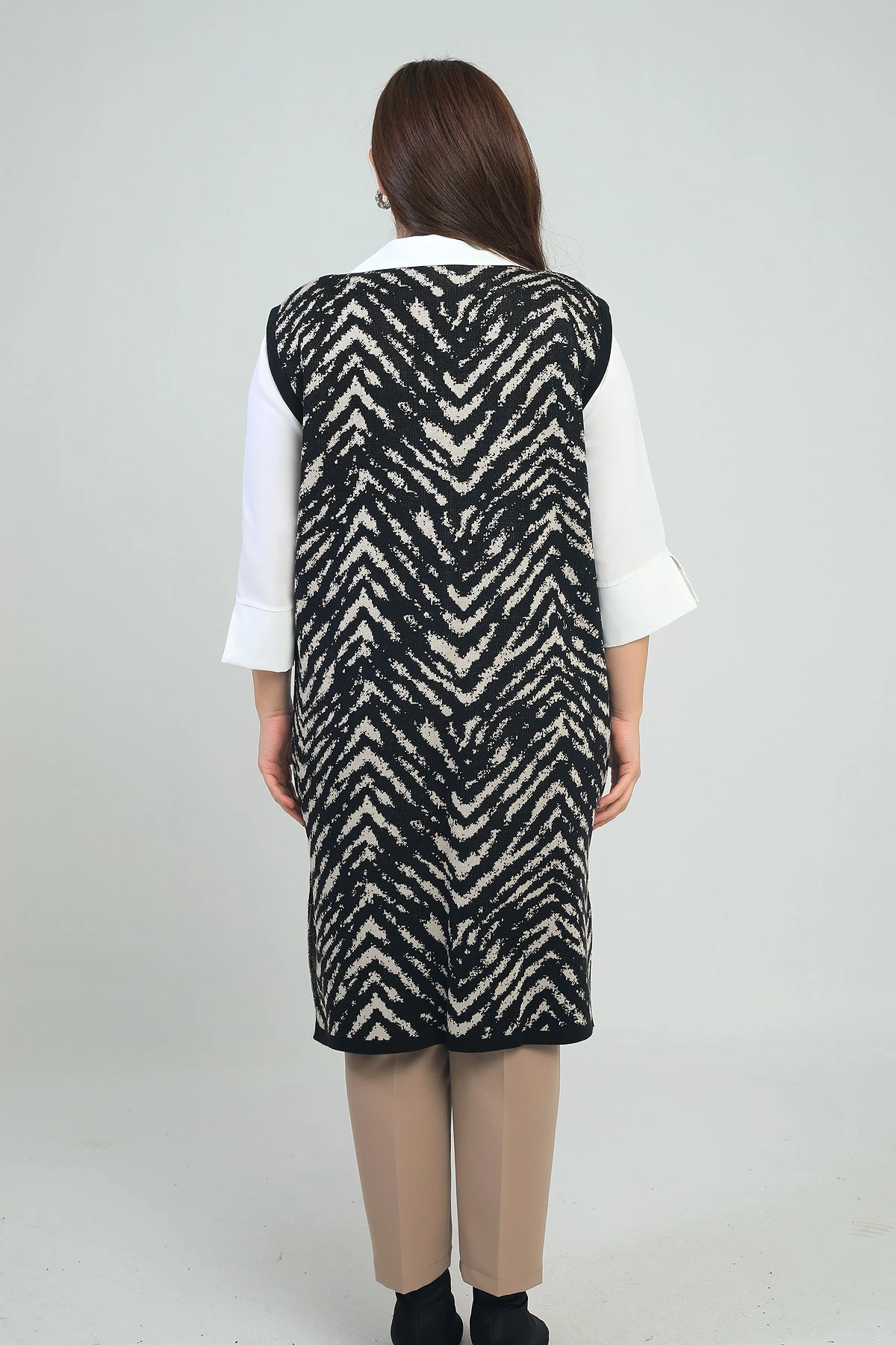 Kadın Zebra Desenli Cepli Büyük Beden Likralı Uzun Triko Yelek