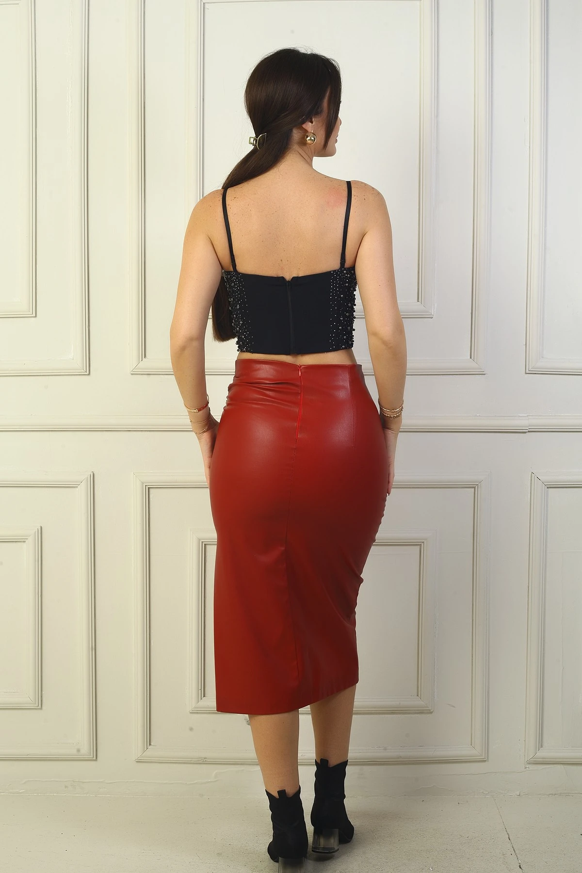 Kadın Yandan Yırtmaçlı Önü Büzgülü Midi Deri Etek