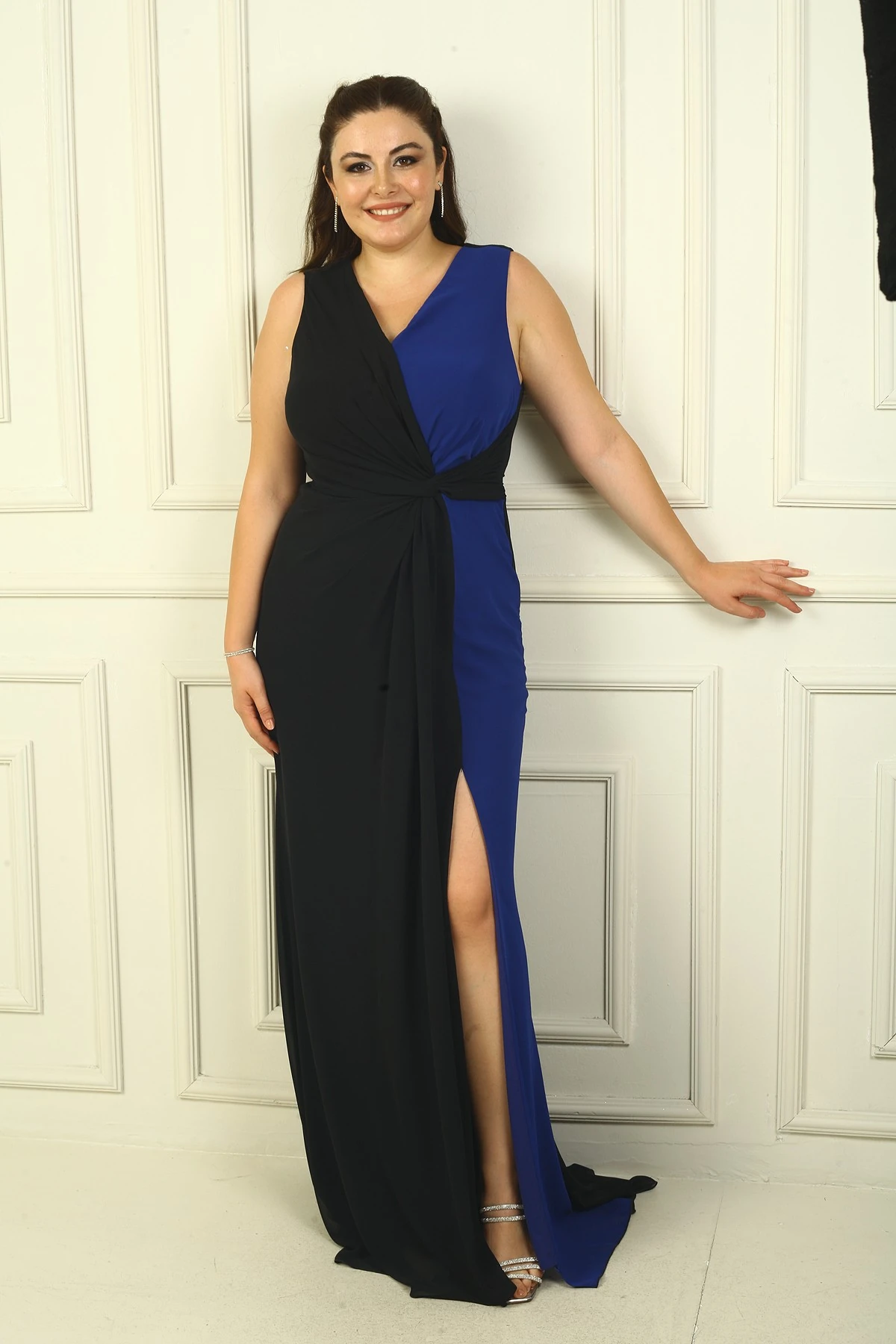 Kruvaze Yaka Önü Büzgülü Astarlı 2 Renk Büyük Beden Şifon Uzun Elbise