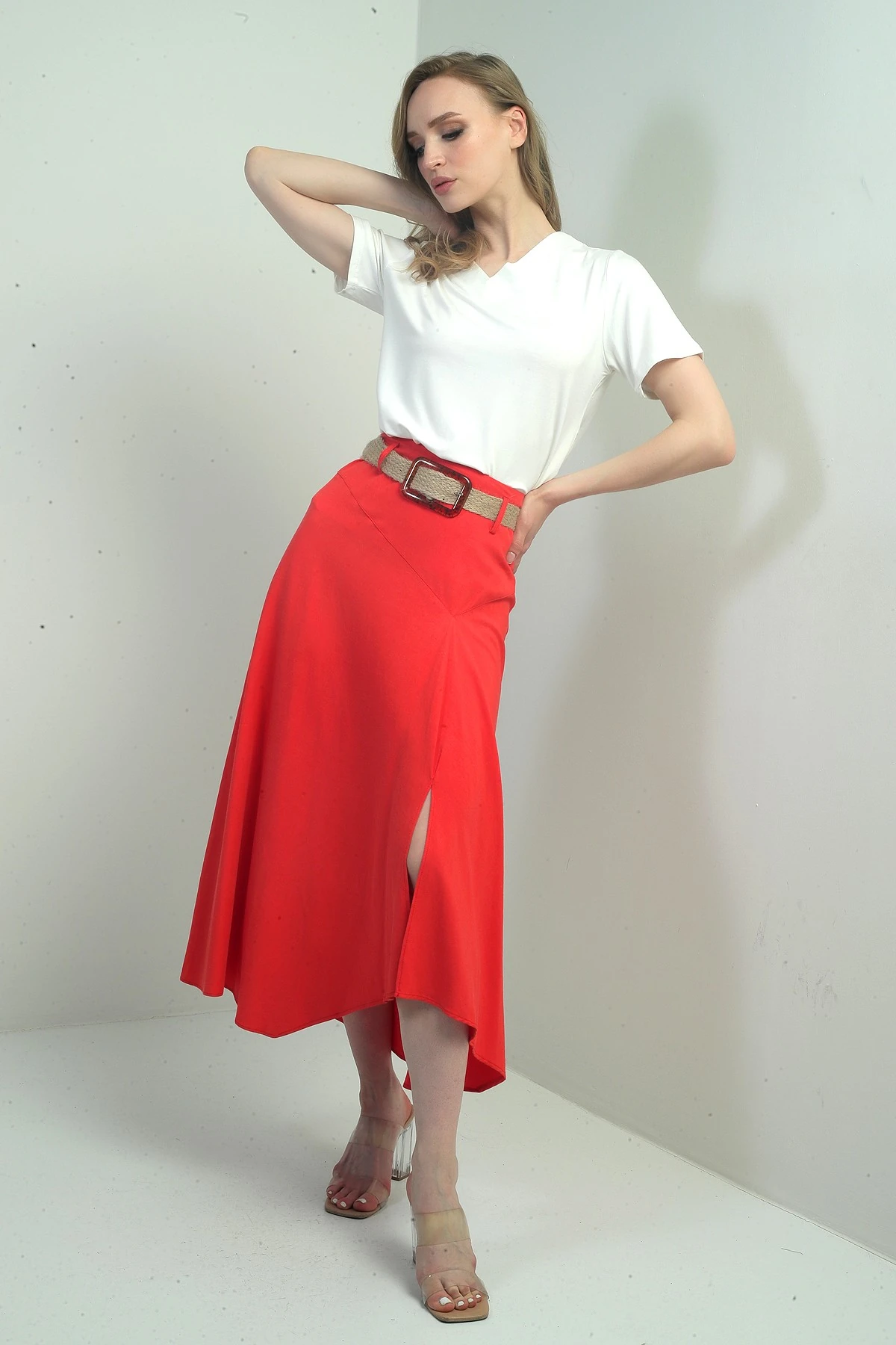 Kadın Beli Kemerli Arkası Fermuarlı Önü Yırtmaçlı Uzun Salaş Etek